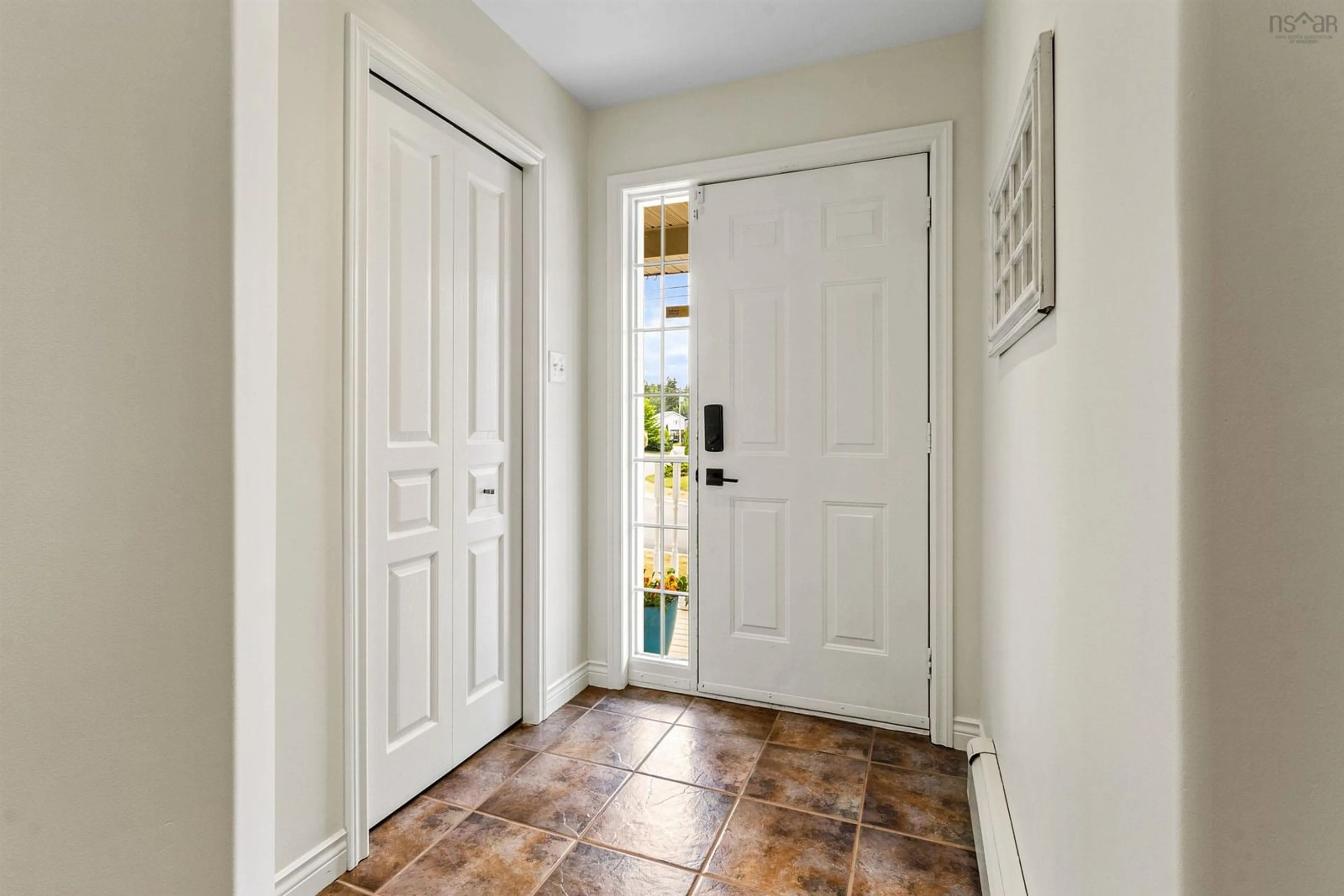 Indoor entryway for 332 Oceanview Dr, Bedford Nova Scotia B4A 4H5