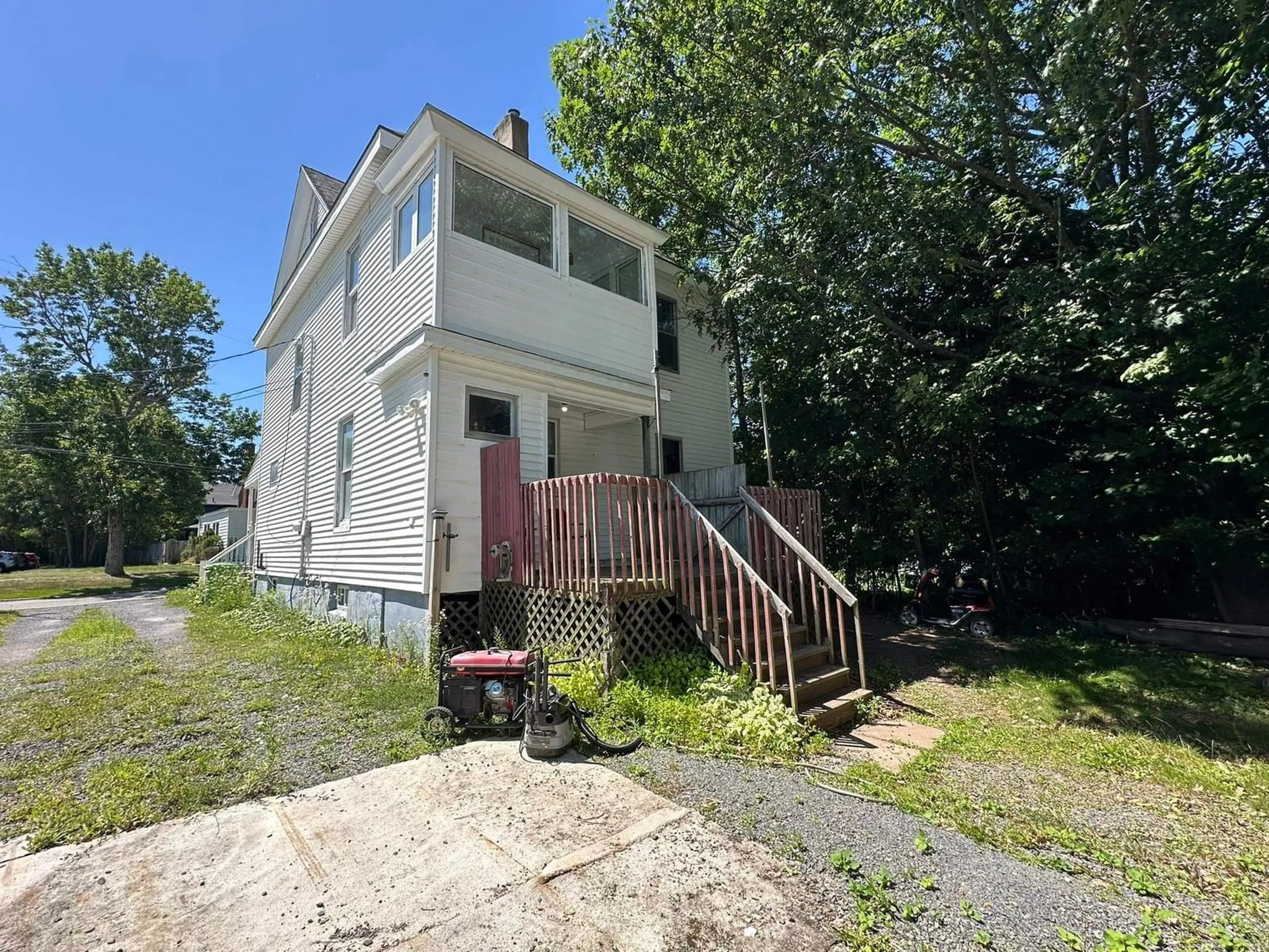 Unknown for 12 Fairview Ave, Stellarton Nova Scotia B0K 1S0