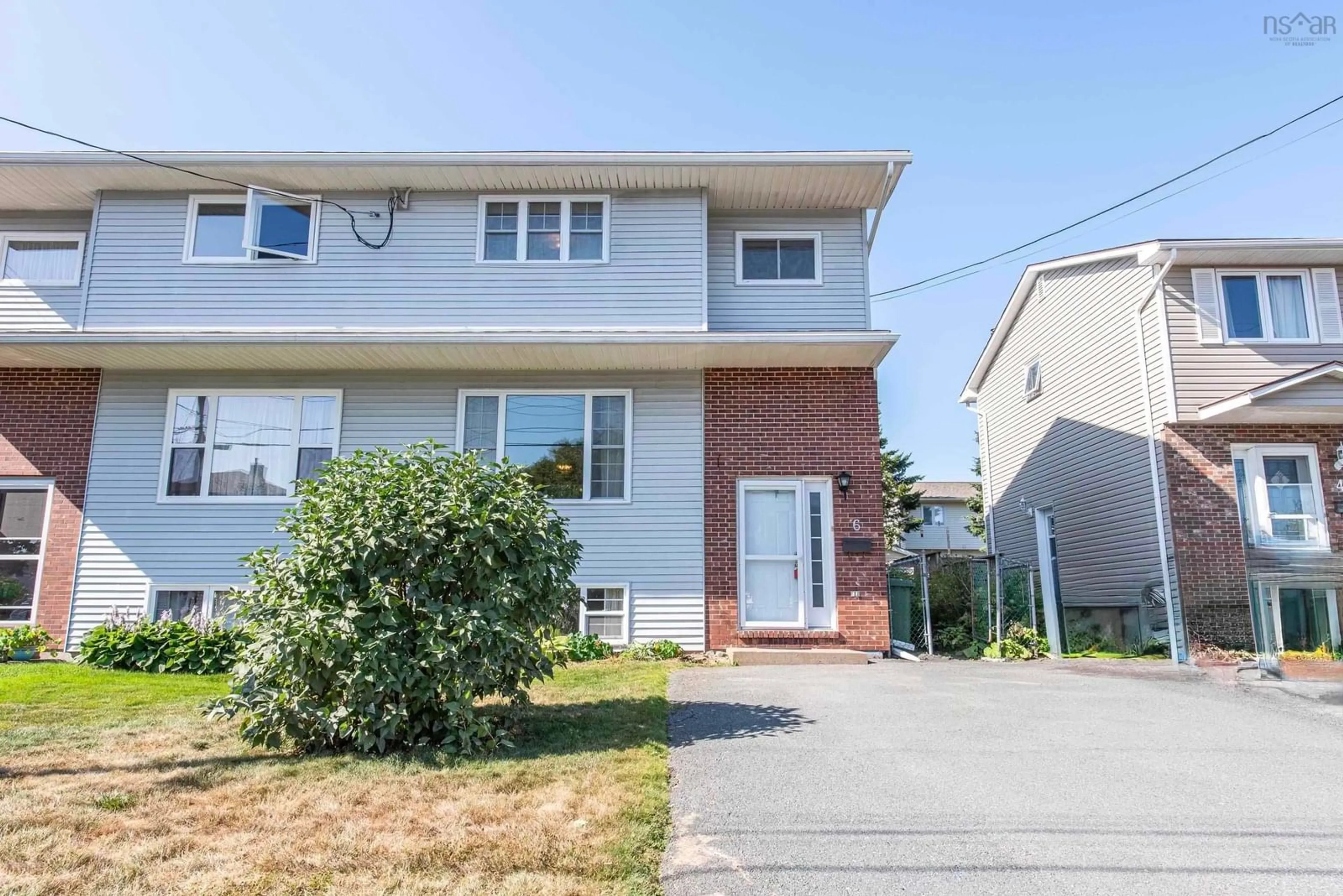 Home with vinyl exterior material, street for 6 Venice Crt, Dartmouth Nova Scotia B2X 3J9