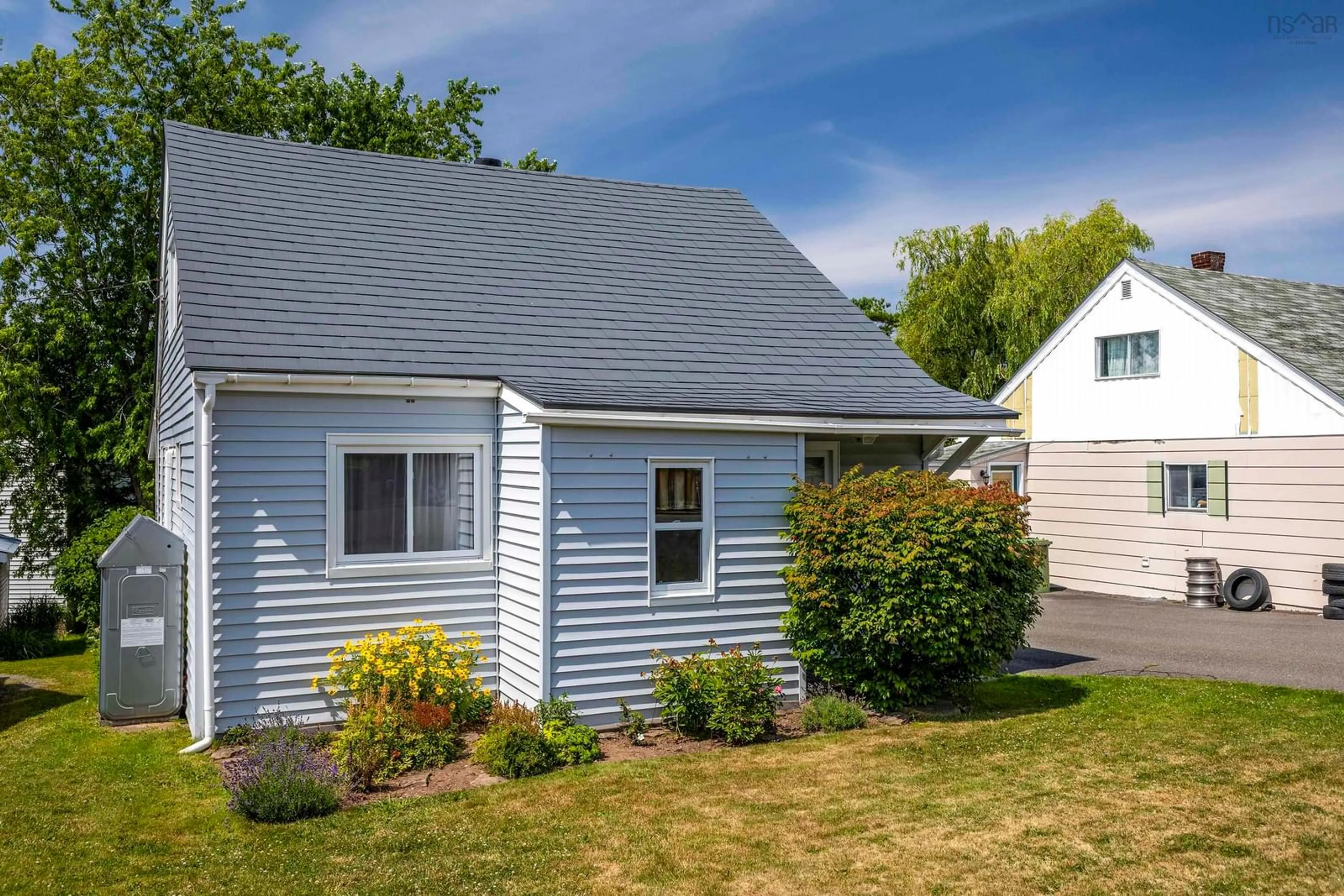 Home with vinyl exterior material, street for 11 Maclaren Ave, New Glasgow Nova Scotia B2H 3N3