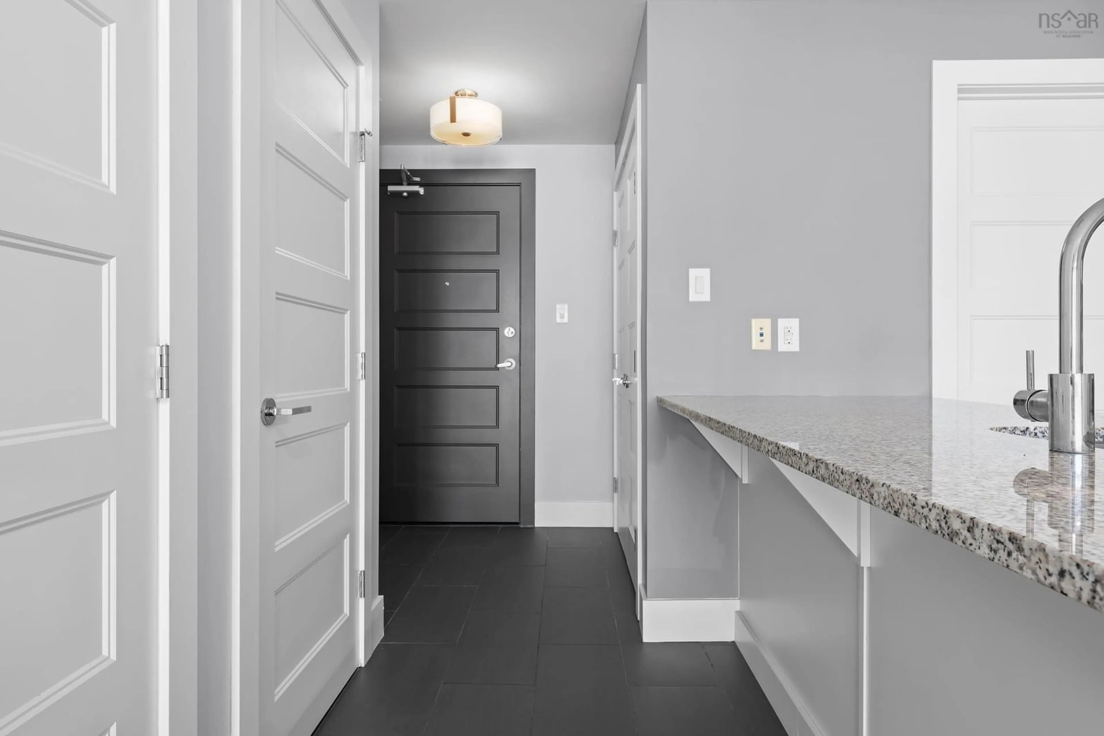 Indoor entryway for 15 Kings Wharf Pl #506, Dartmouth Nova Scotia B2Y 0C2
