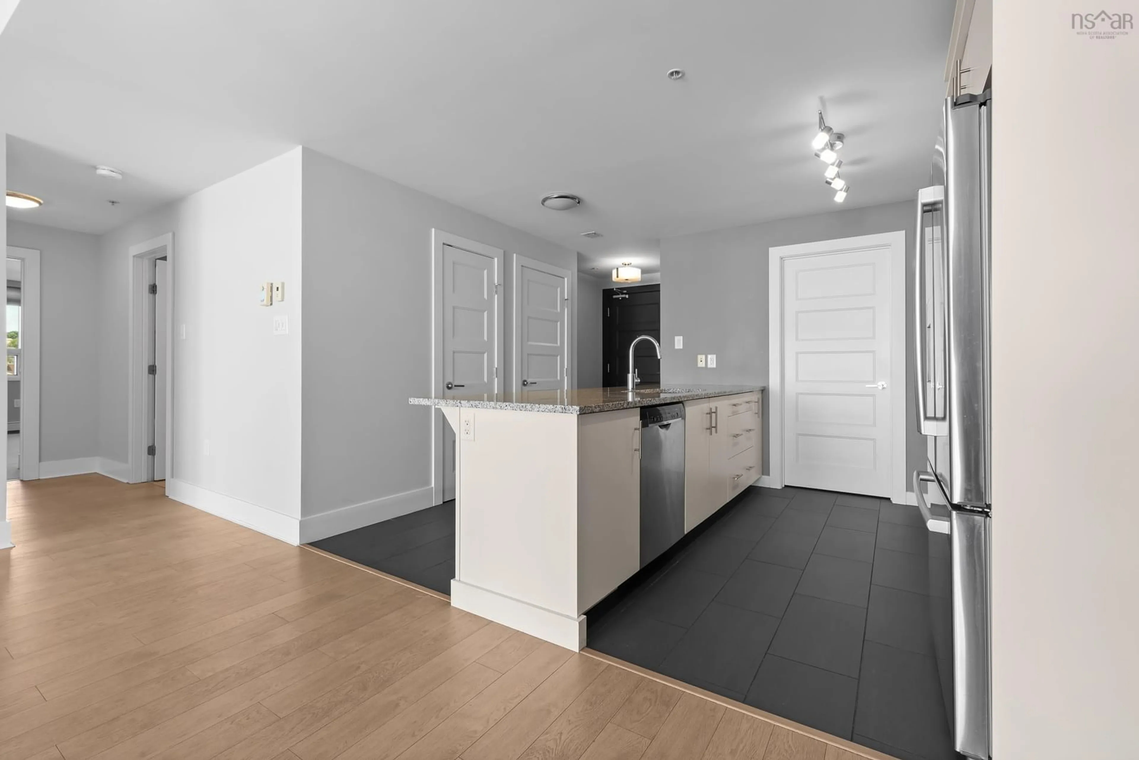 Unknown for 15 Kings Wharf Pl #506, Dartmouth Nova Scotia B2Y 0C2