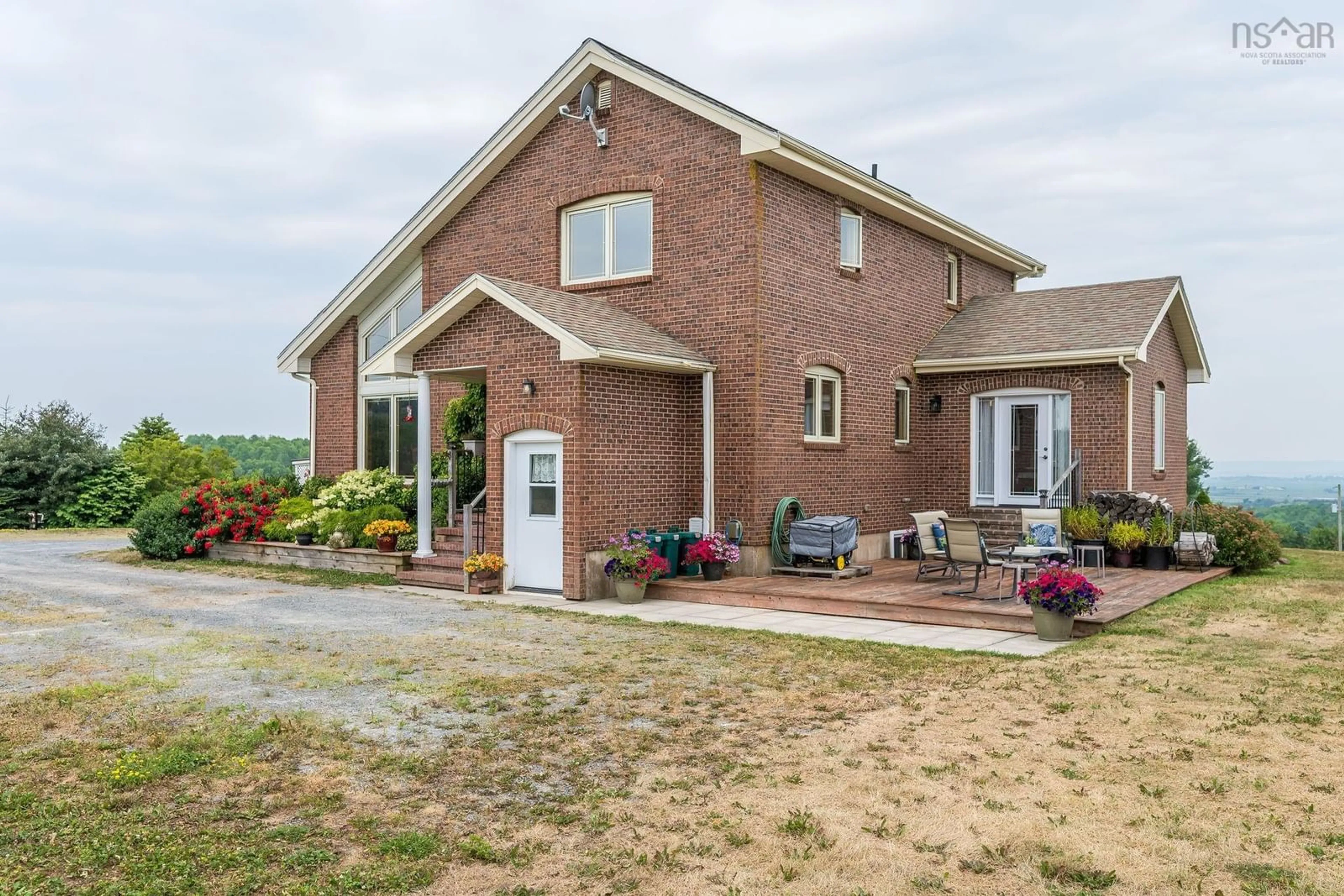 Home with brick exterior material, unknown for 12809 1 Hwy, Avonport Nova Scotia B0P 1P0