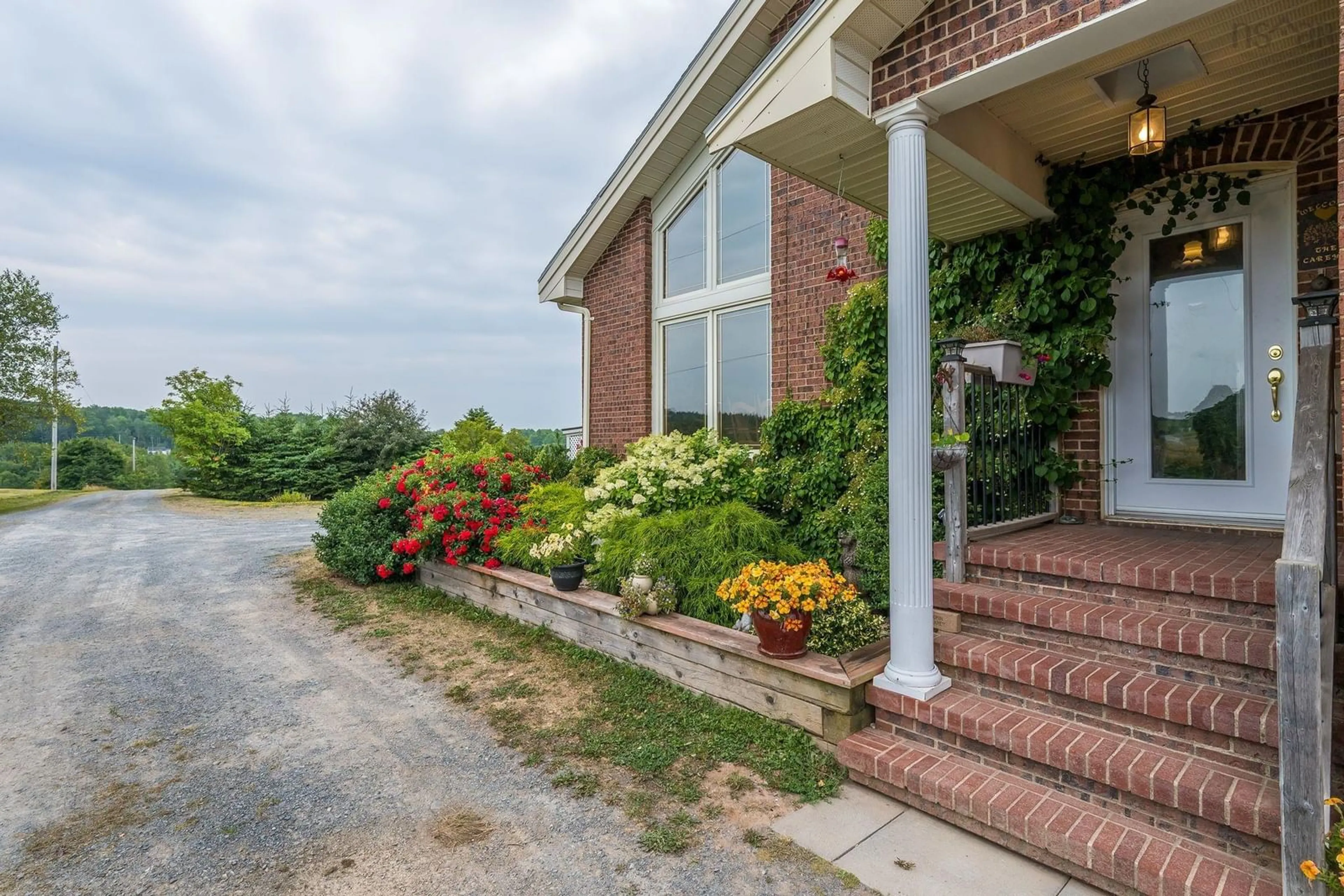 Home with brick exterior material, unknown for 12809 1 Hwy, Avonport Nova Scotia B0P 1P0