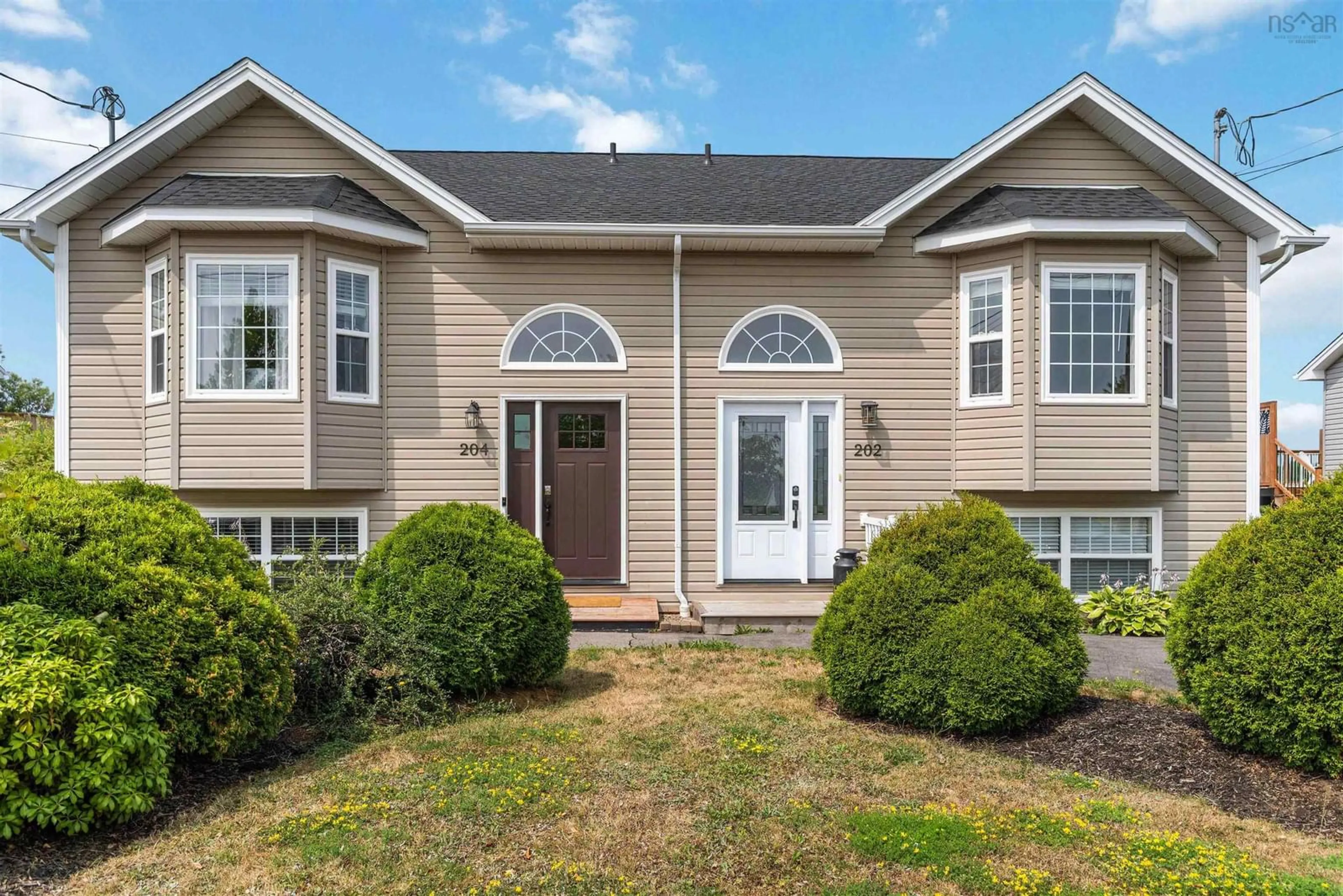 Home with vinyl exterior material, unknown for 204 Payzant Dr, Windsor Nova Scotia B0N 2T0