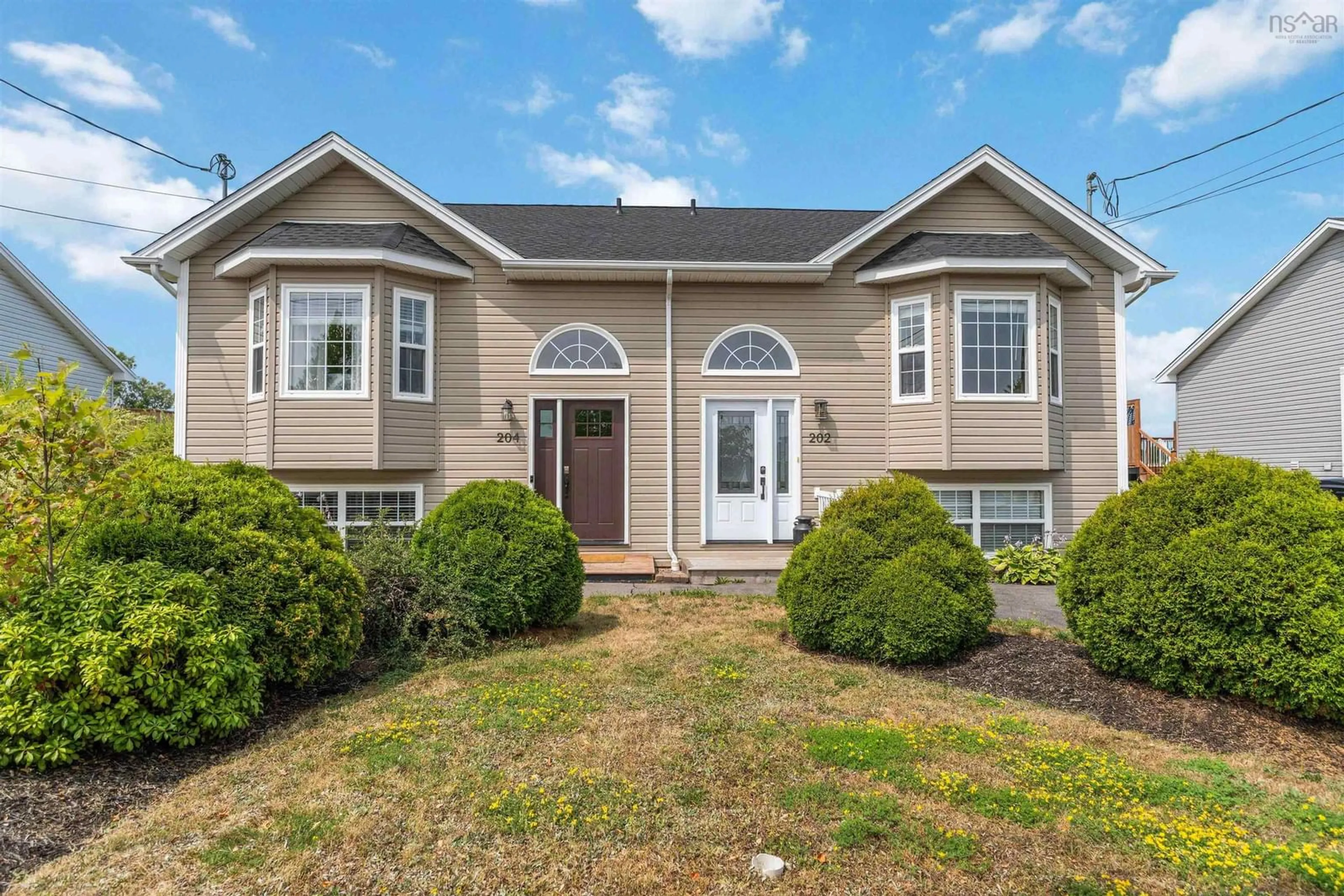 Home with vinyl exterior material, unknown for 204 Payzant Dr, Windsor Nova Scotia B0N 2T0