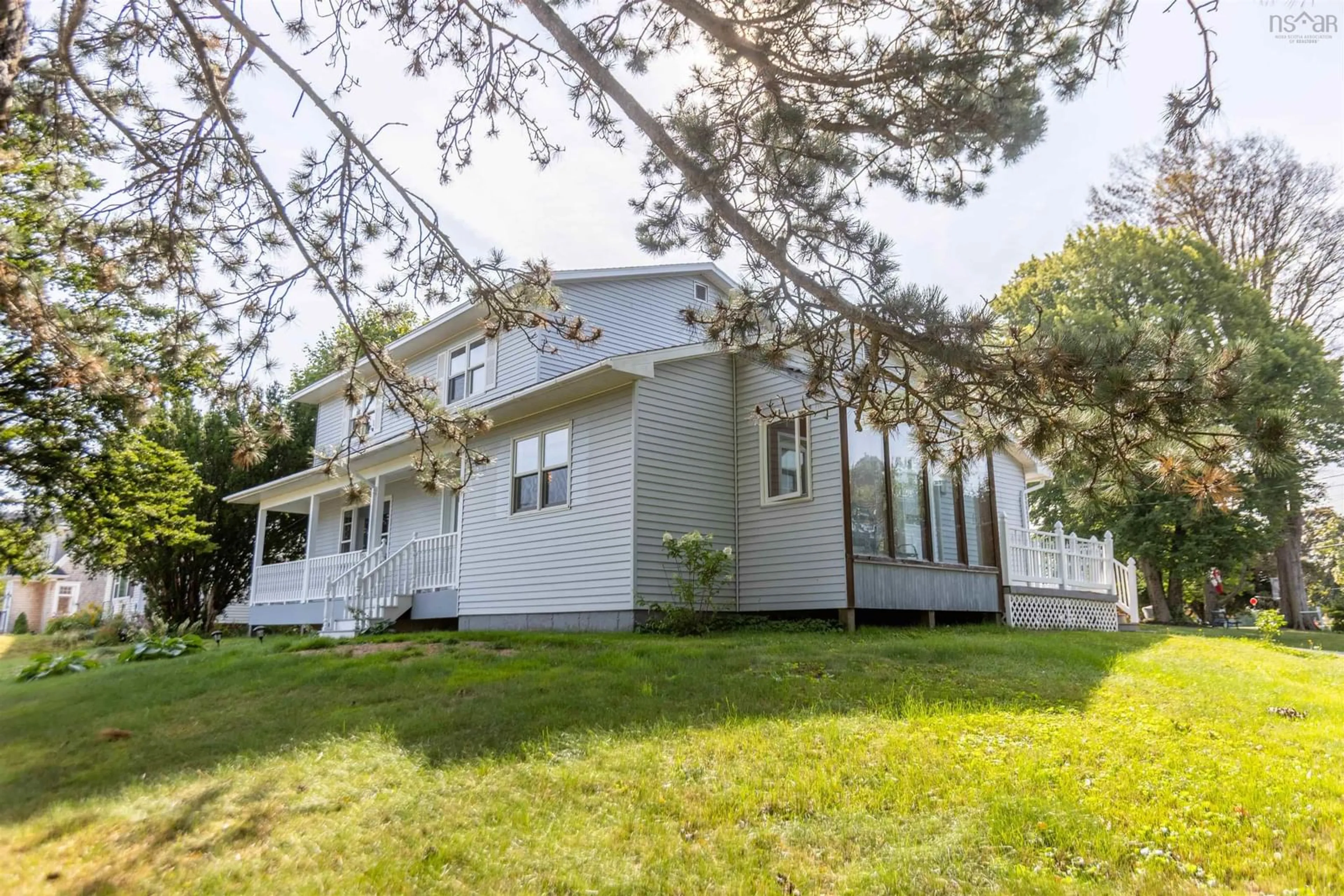 A pic from outside/outdoor area/front of a property/back of a property/a pic from drone, unknown for 193A Victoria St, Amherst Nova Scotia B4H 1Y8