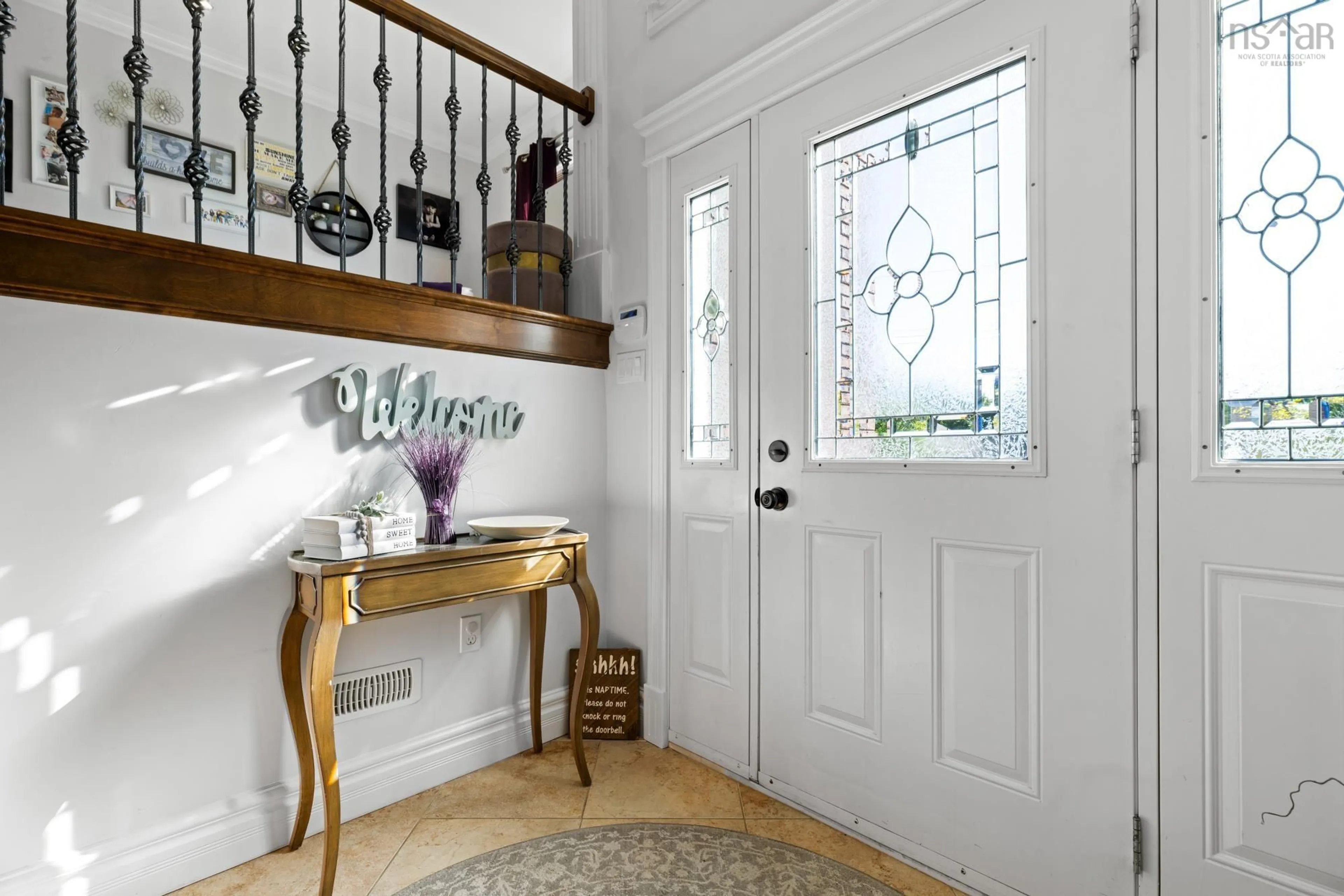 Indoor entryway for 61 Havenbrook Hill, Dartmouth Nova Scotia B2W 0G1
