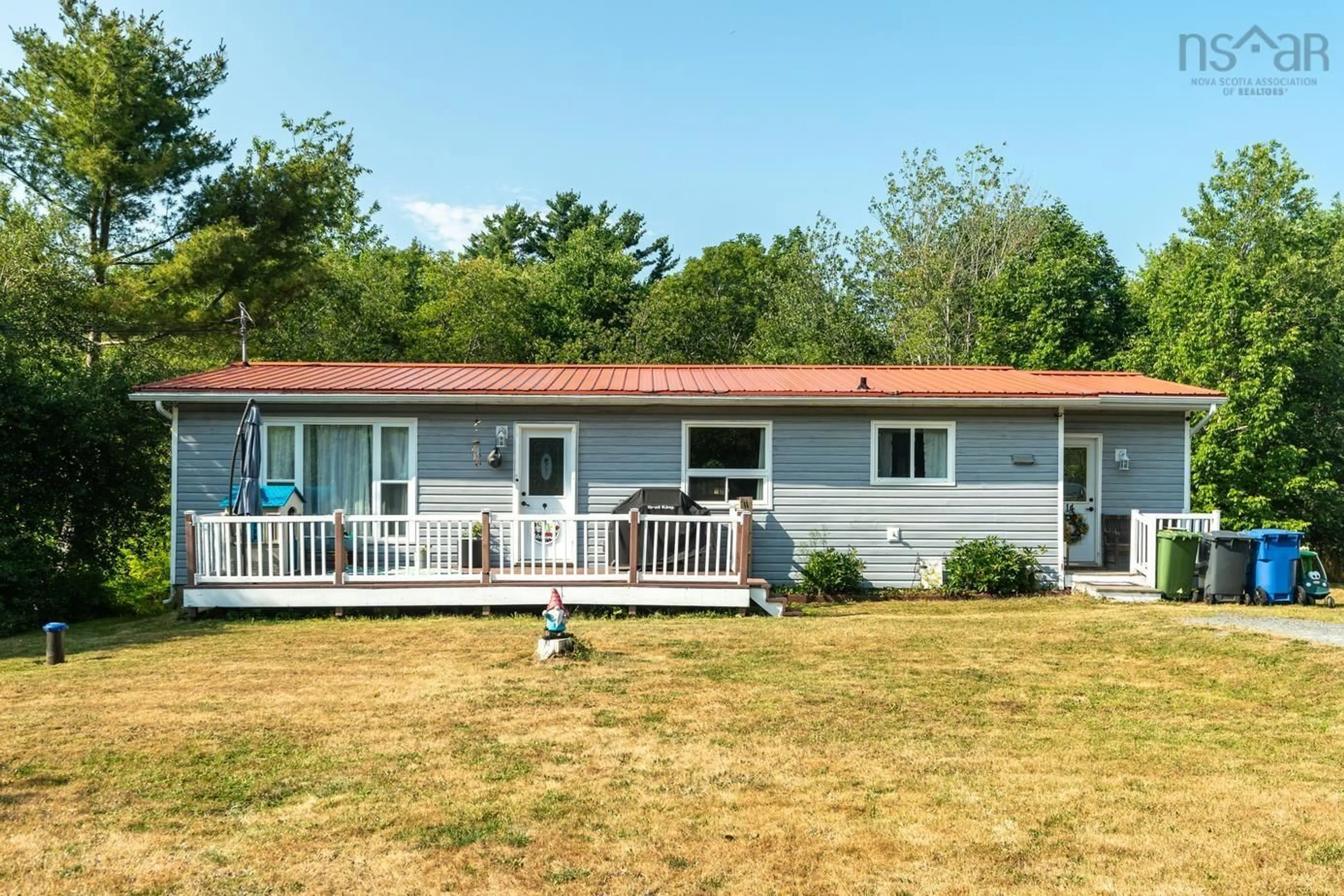 Home with vinyl exterior material, unknown for 14 Oldham Rd, Enfield Nova Scotia B2T 1E2