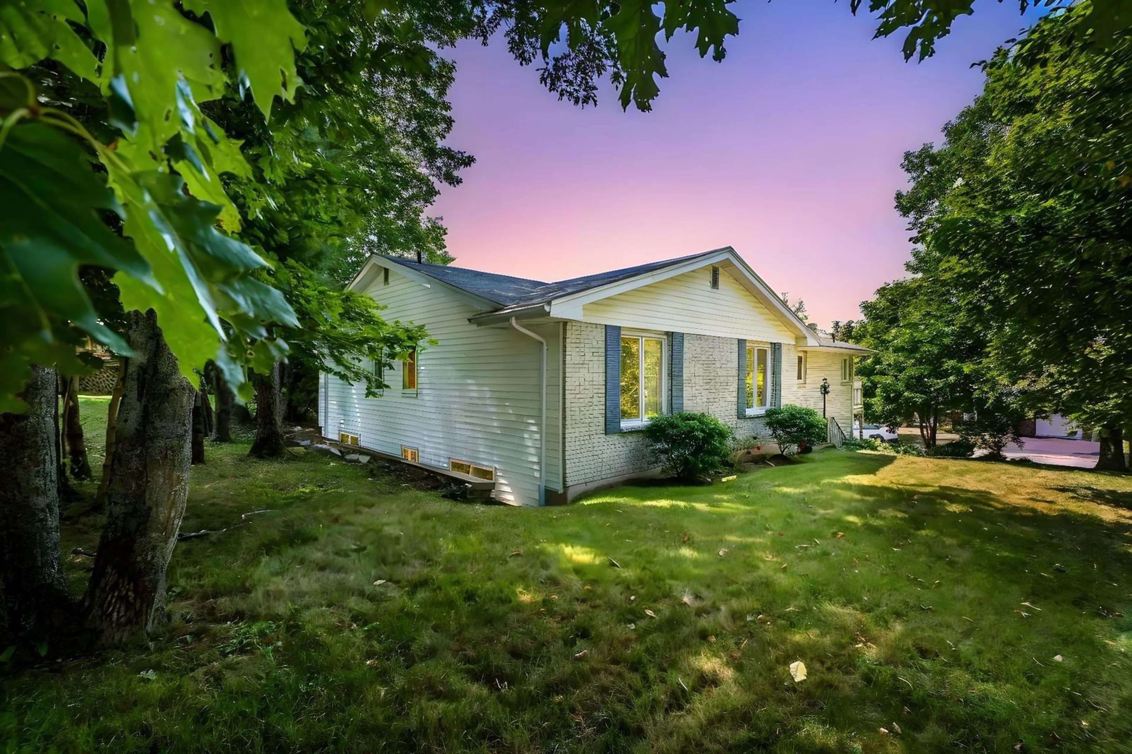 A pic from outside/outdoor area/front of a property/back of a property/a pic from drone, street for 180 Rockmanor Dr, Bedford Nova Scotia B4A 3B5