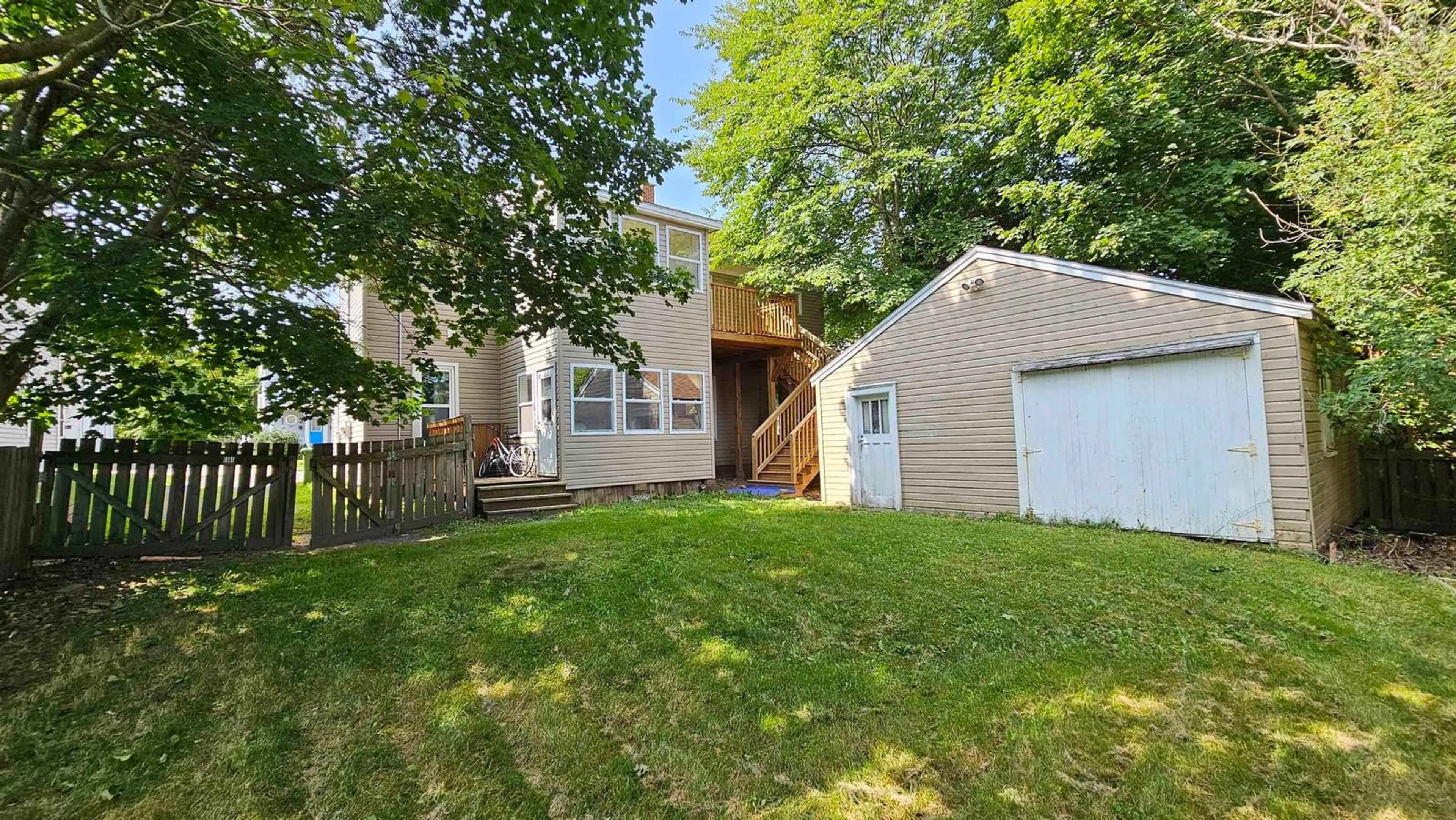 A pic from outside/outdoor area/front of a property/back of a property/a pic from drone, street for 25-27 Victoria St, Truro Nova Scotia B2N 1Y5