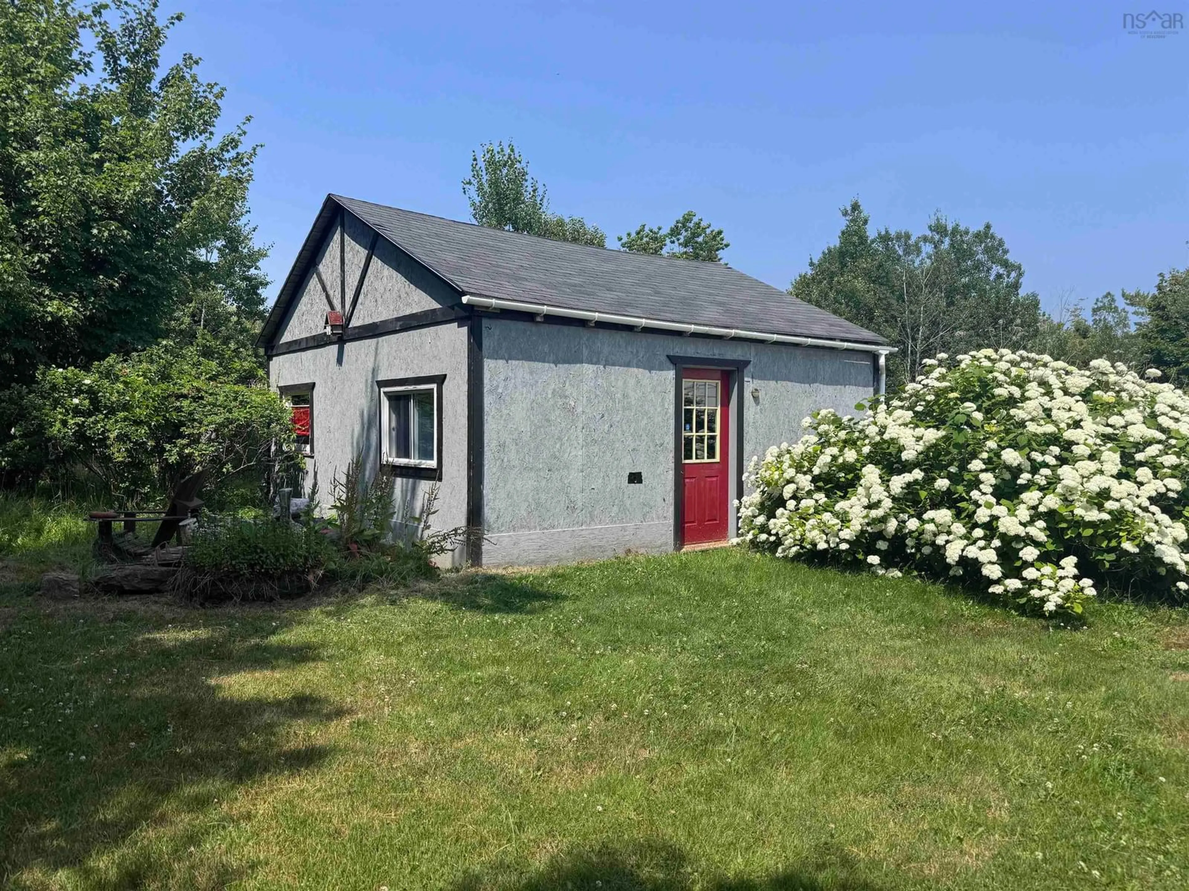 Shed for 10 High St, Baddeck Nova Scotia B0E 1B0