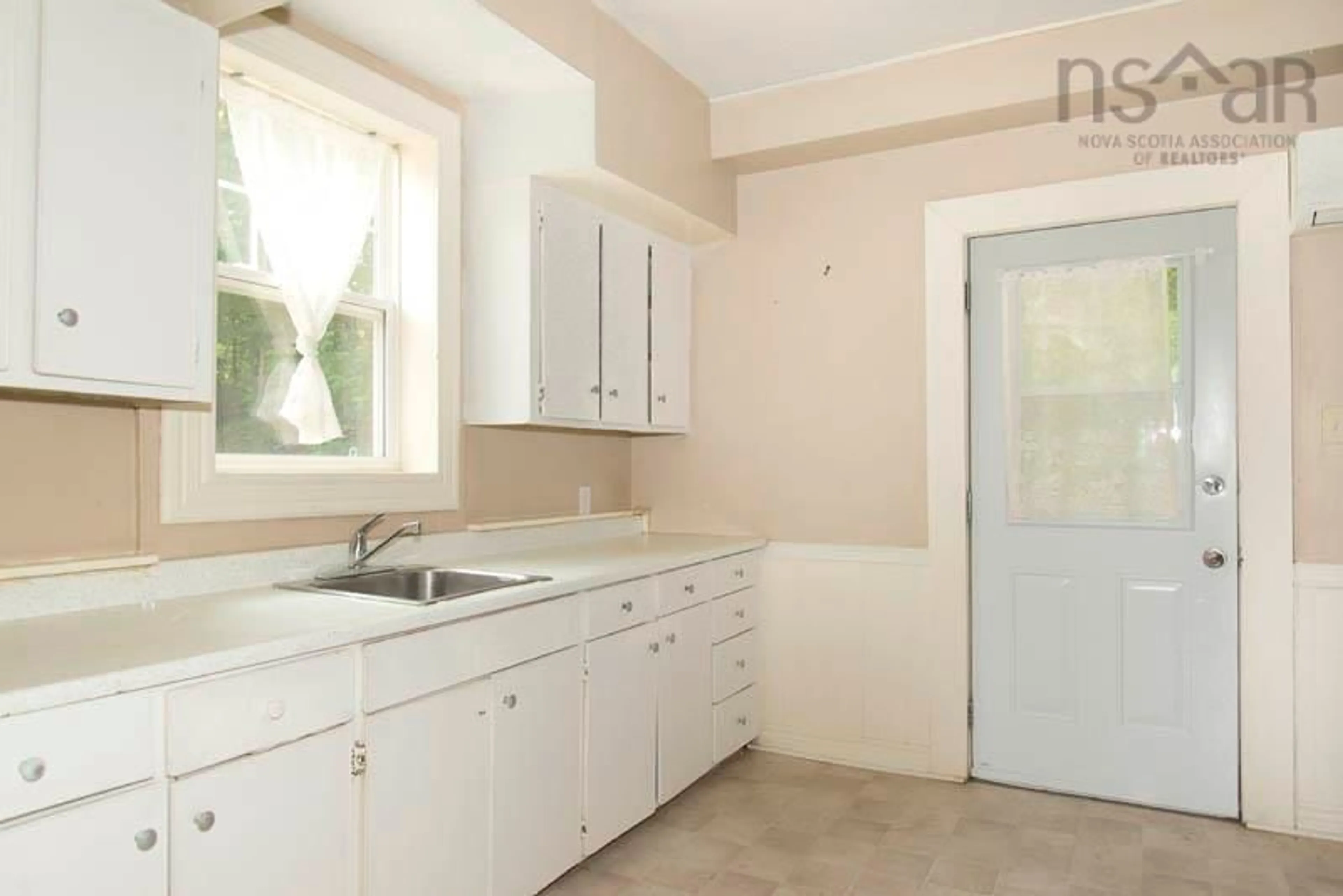 Standard kitchen, unknown for 296 Main St, Kentville Nova Scotia B4N 1K4