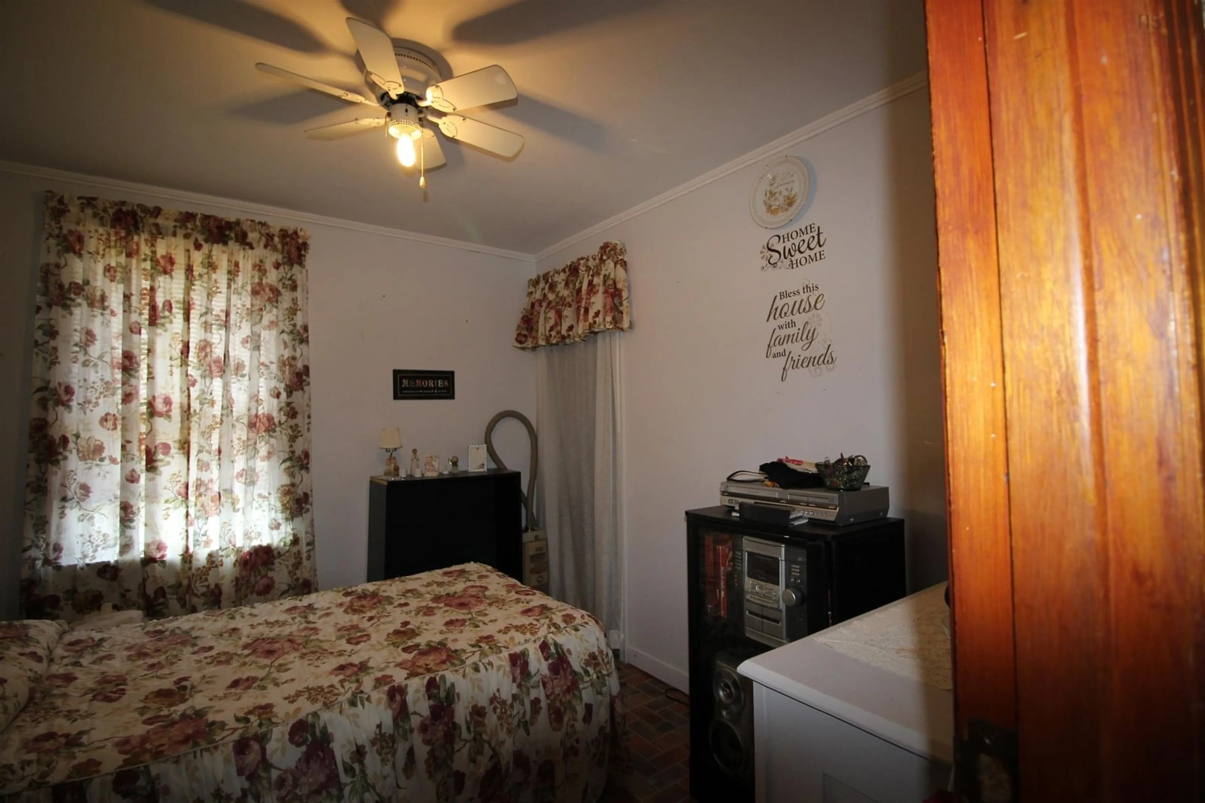 A pic of a room for 14621 Highway 1, Wilmot Nova Scotia B0P 1W0