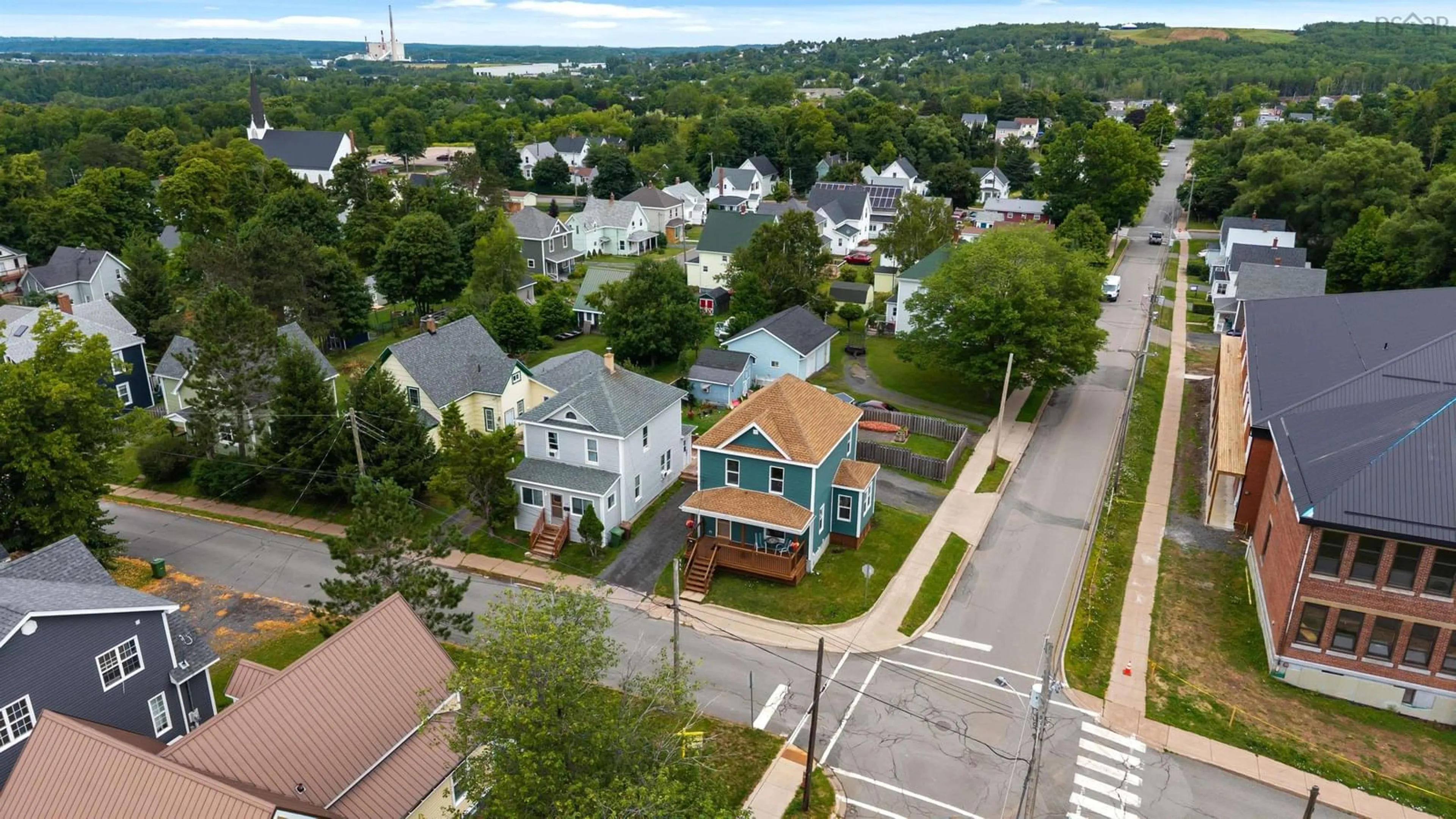 A pic from outside/outdoor area/front of a property/back of a property/a pic from drone, street for 232 Acadia Street, New Glasgow Nova Scotia B2H 4G6