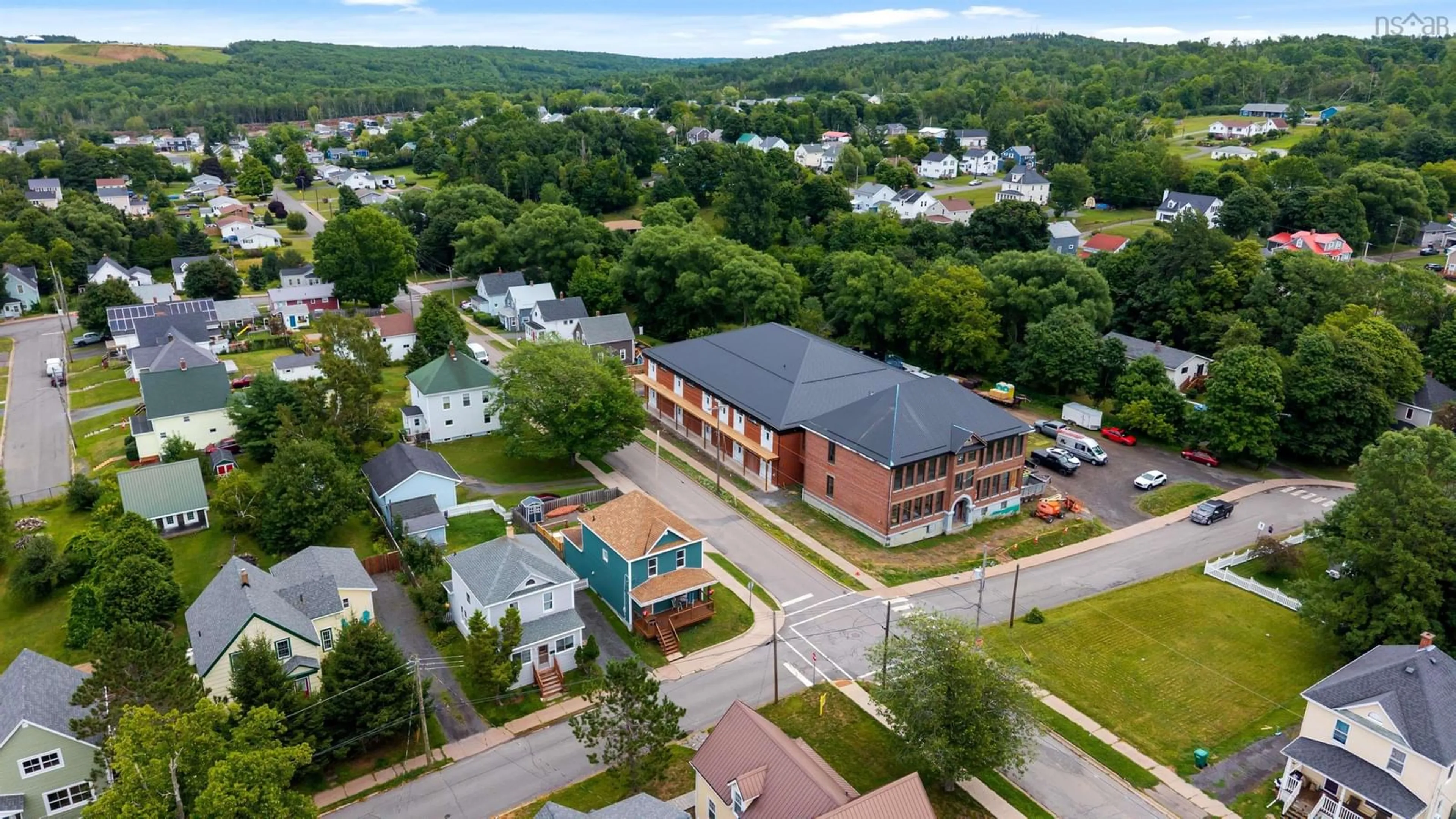 A pic from outside/outdoor area/front of a property/back of a property/a pic from drone, unknown for 232 Acadia Street, New Glasgow Nova Scotia B2H 4G6