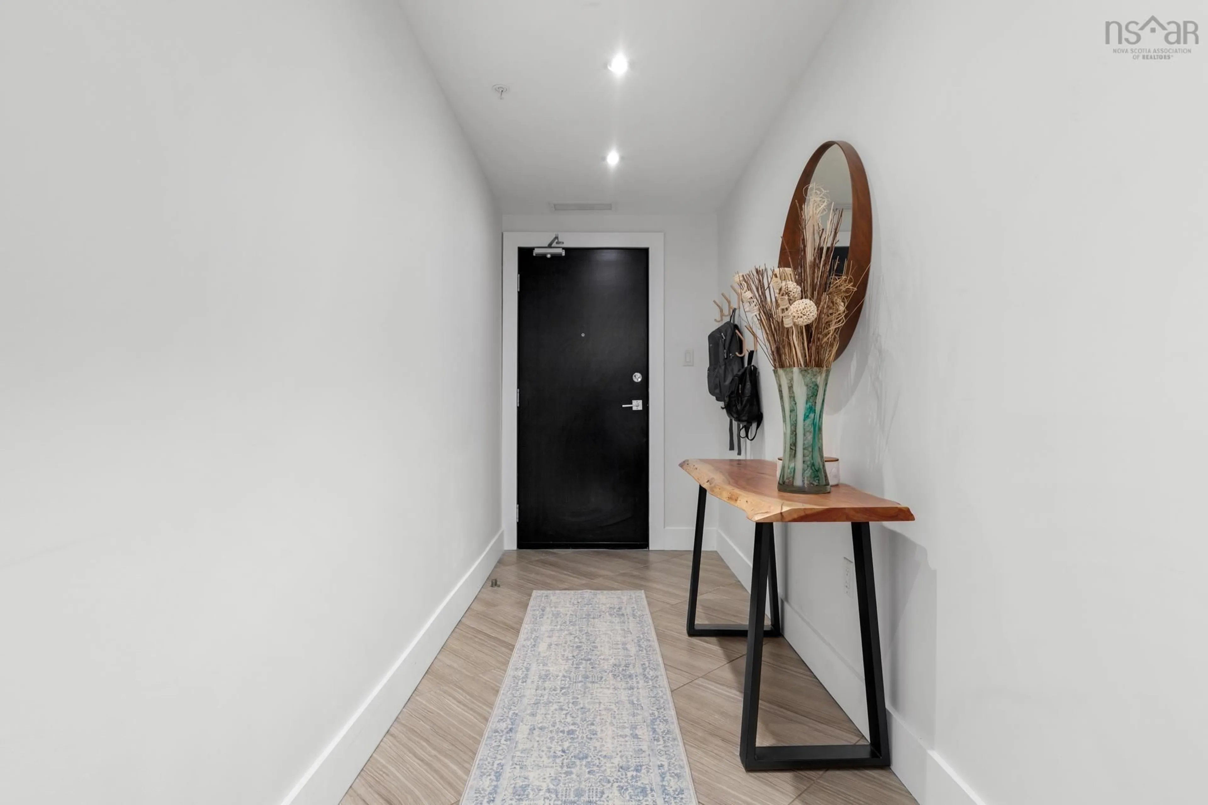 Indoor entryway for 67 Kings Wharf Pl #206, Dartmouth Nova Scotia B2Y 0C6