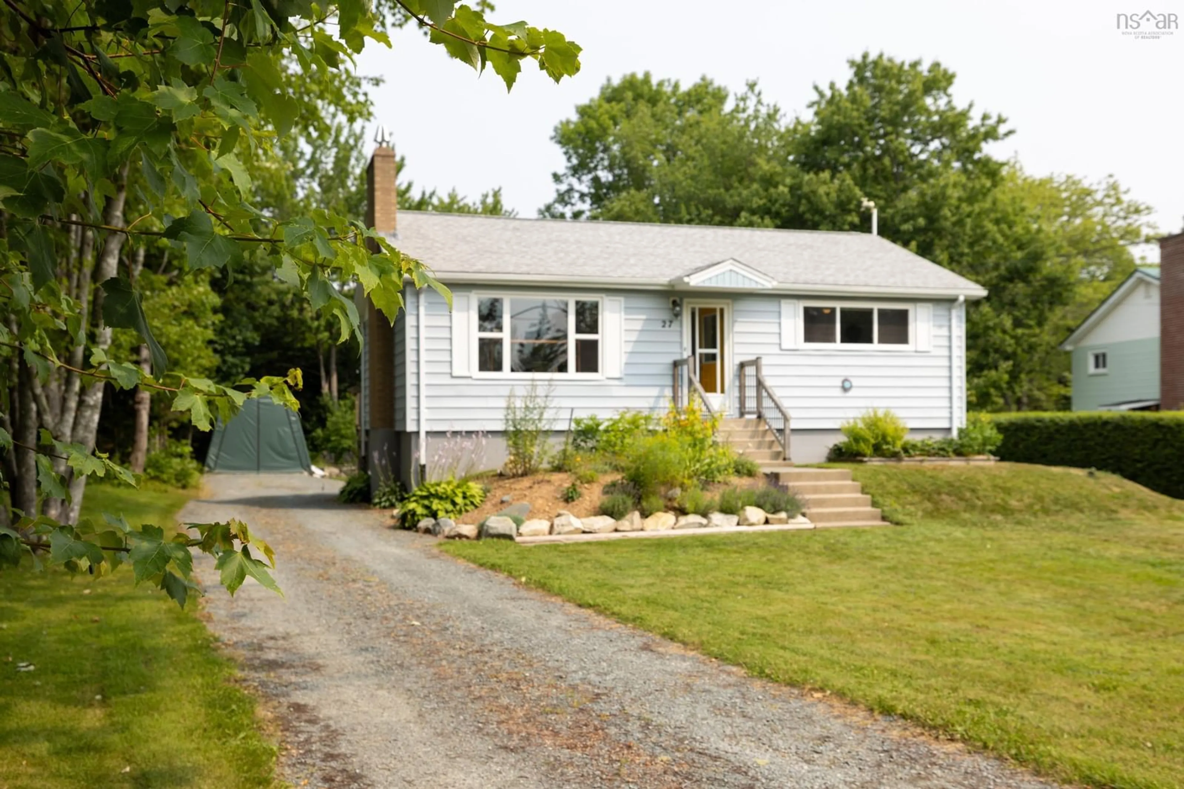 Home with vinyl exterior material, street for 27 Greenvale Cres, Dartmouth Nova Scotia B2Z 1H8