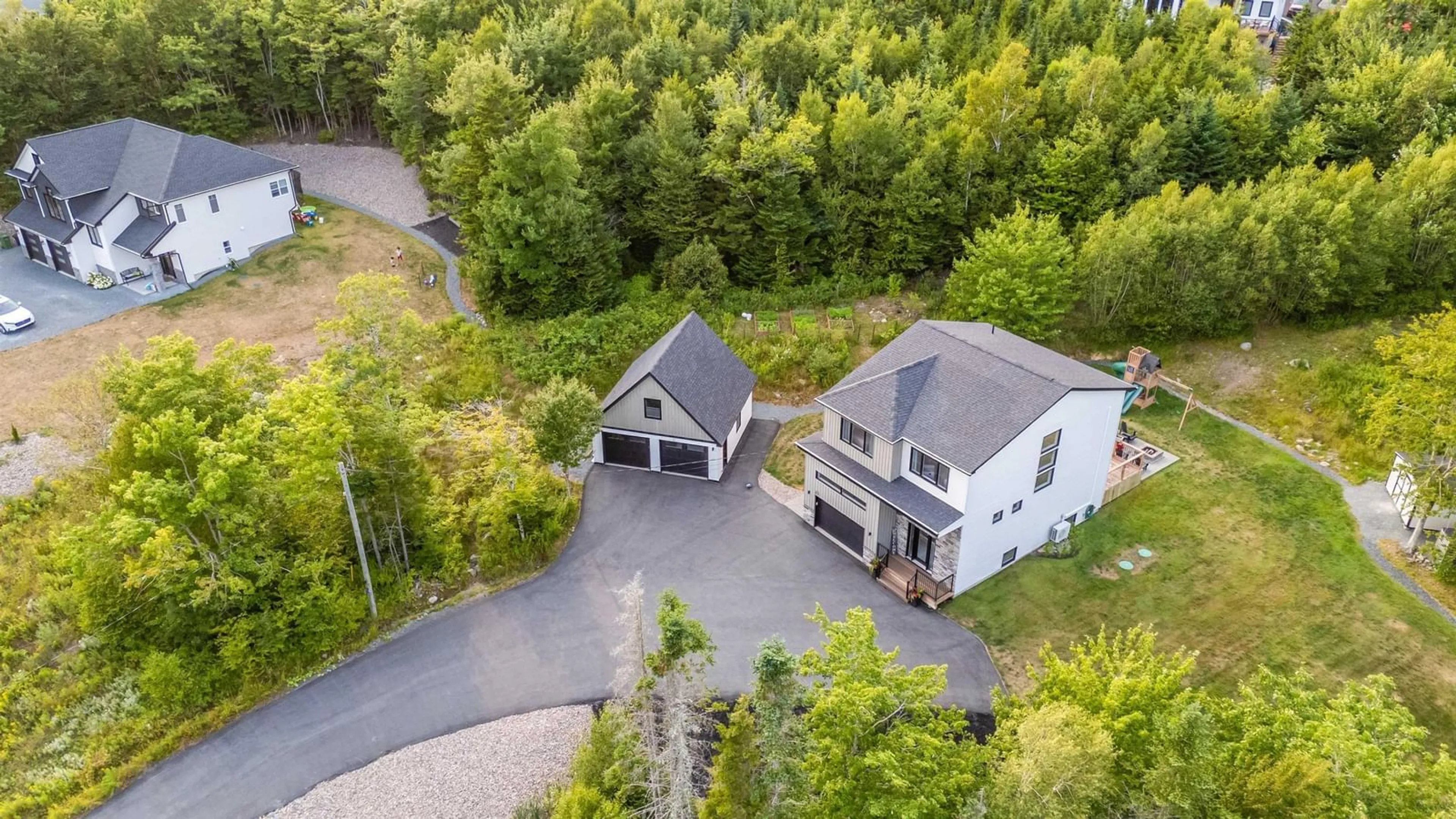 A pic from outside/outdoor area/front of a property/back of a property/a pic from drone, unknown for 41 Mccabe Lake Dr, Middle Sackville Nova Scotia B4E 0M9