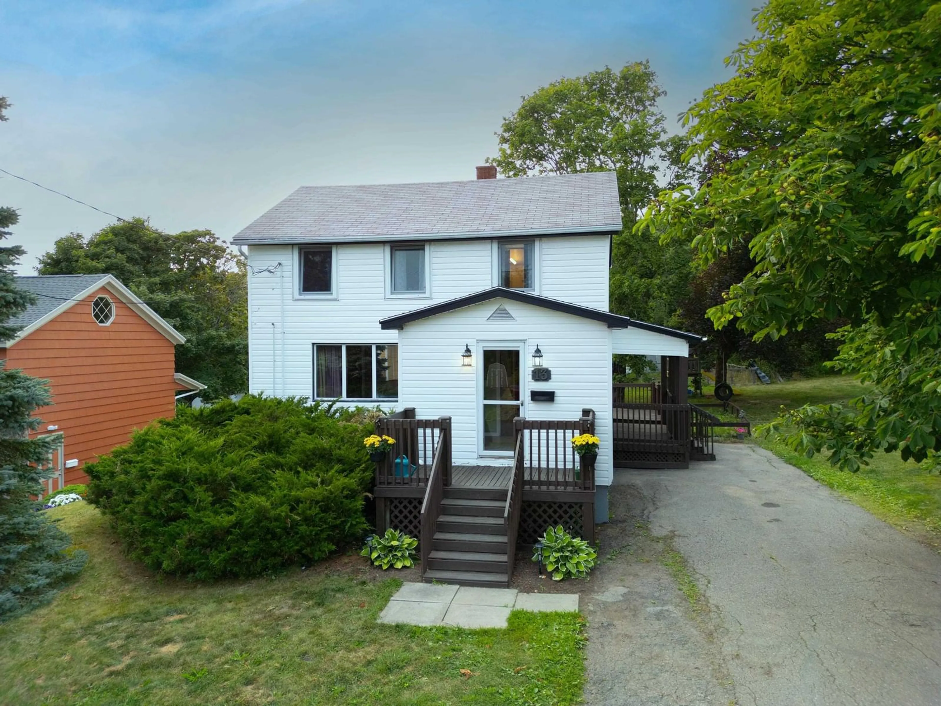 A pic from outside/outdoor area/front of a property/back of a property/a pic from drone, street for 13 View St, Sydney Mines Nova Scotia B1V 1G9
