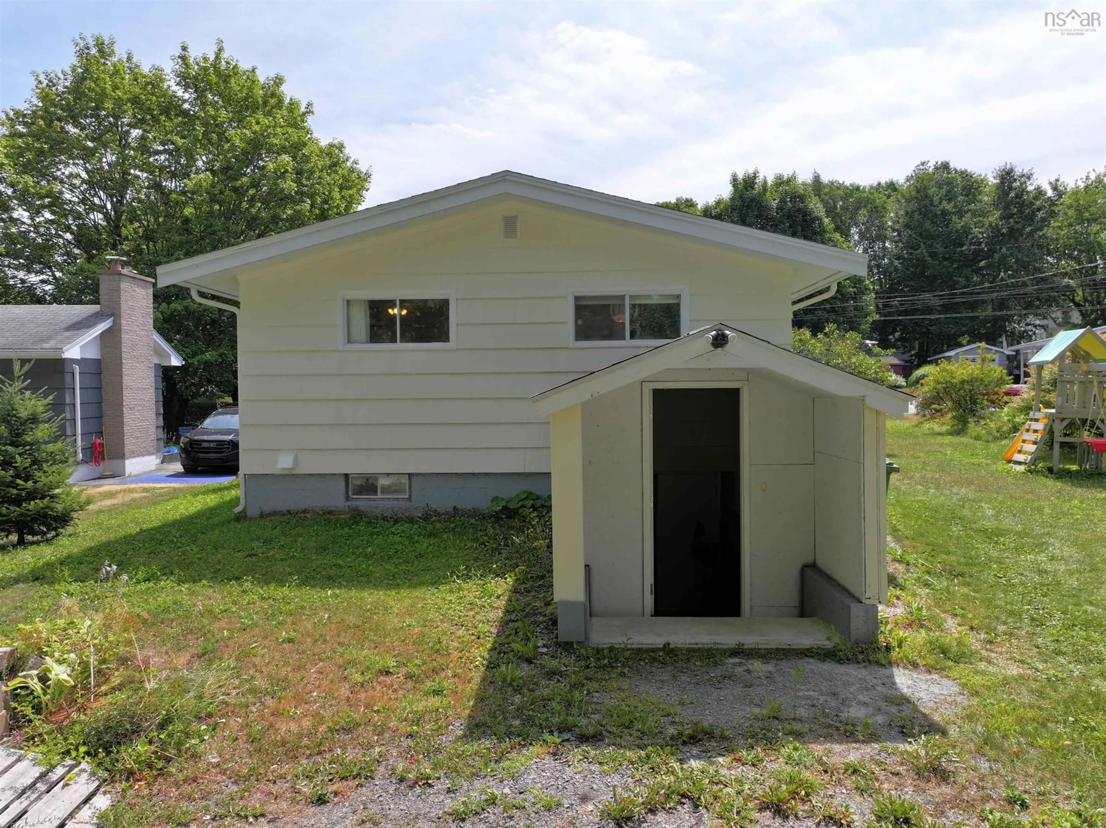 Shed for 32 Murray Dr, Bridgewater Nova Scotia B4V 2M7