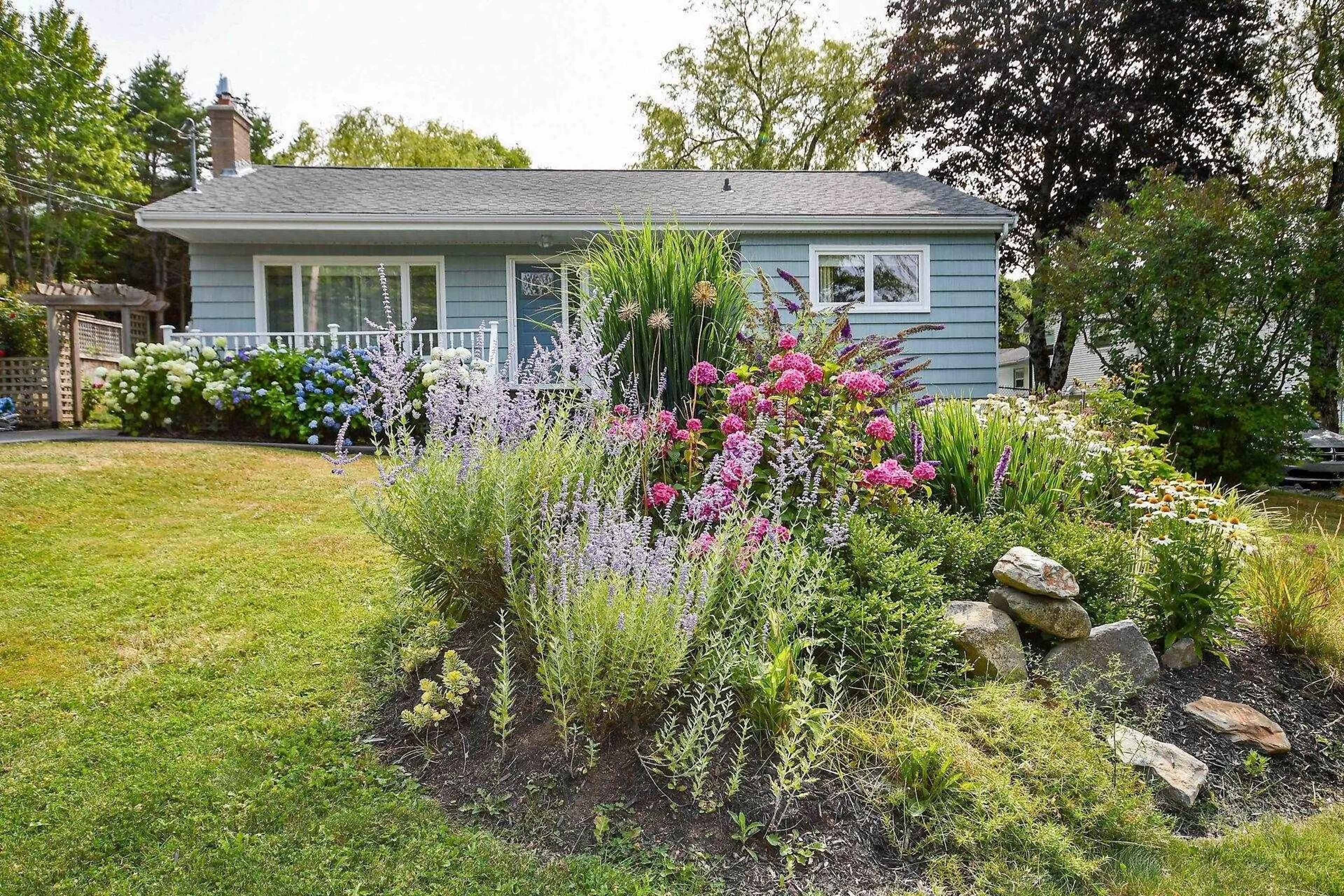 Home with vinyl exterior material, street for 27 Dartmoor Cres, Bedford Nova Scotia B4A 2K6