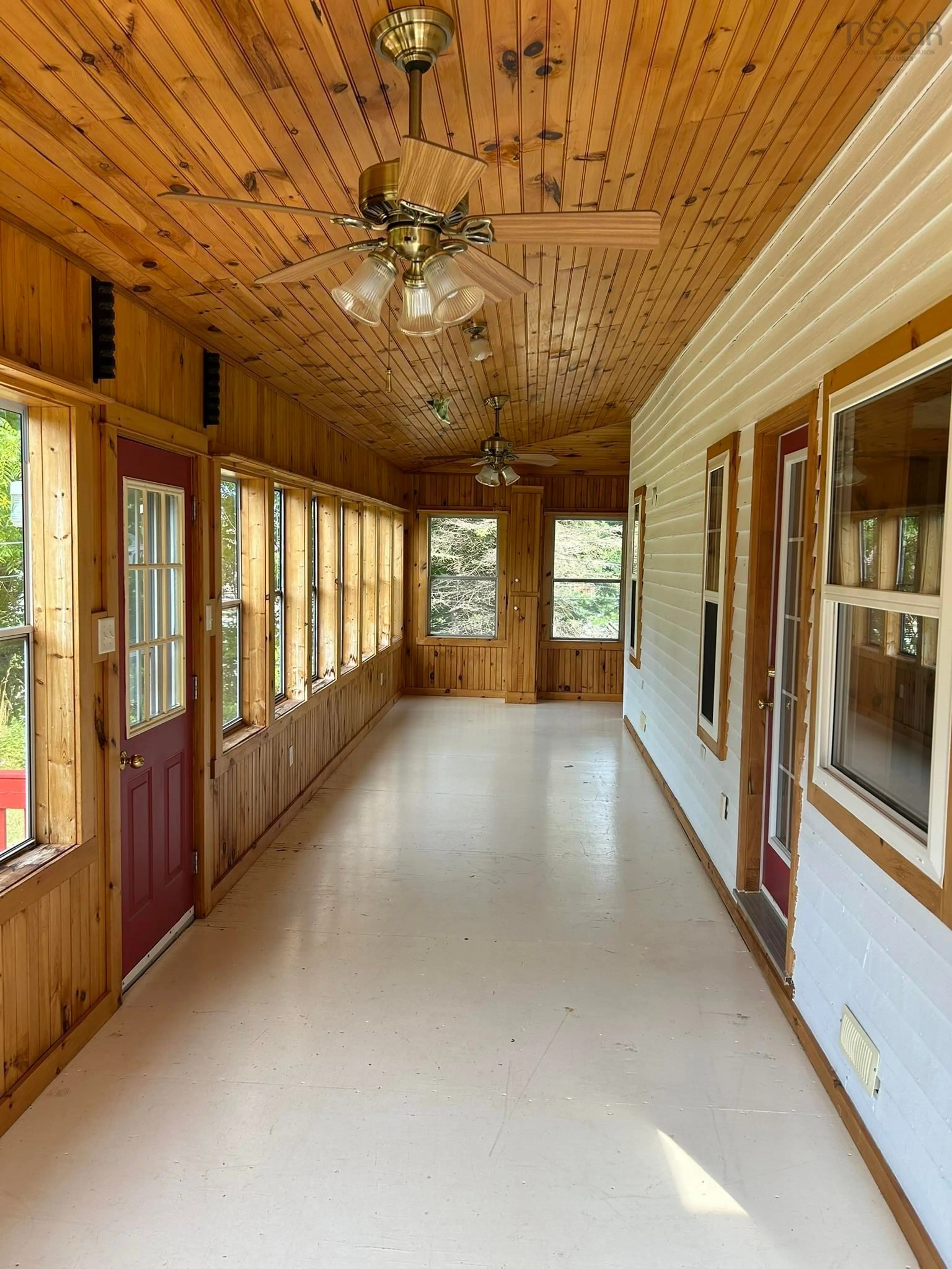 Indoor foyer for 4 Minas King Dr, Little Bass River Nova Scotia B0M 1B0