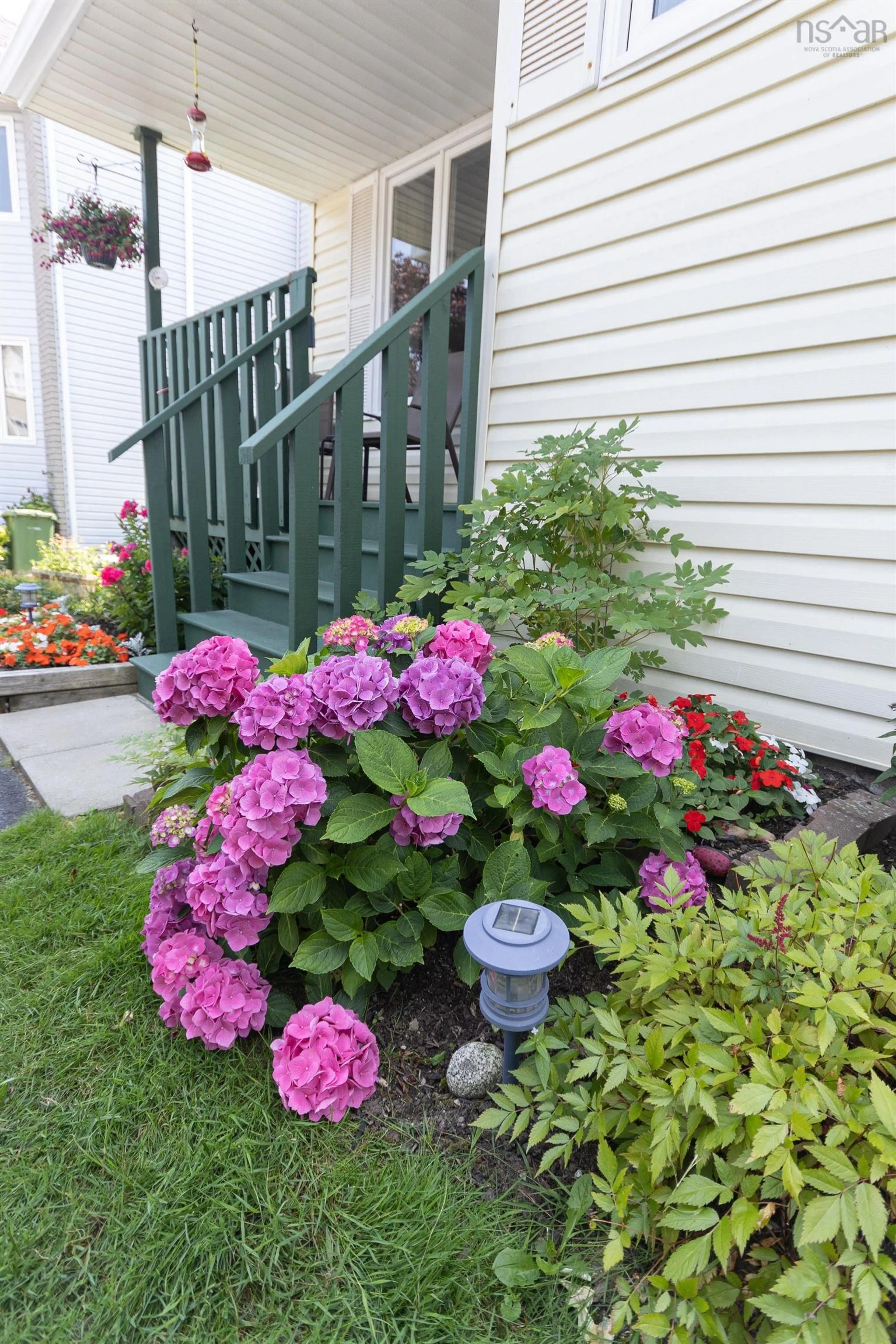 Unknown for 100 Lancaster Dr, Dartmouth Nova Scotia B3A 4X8