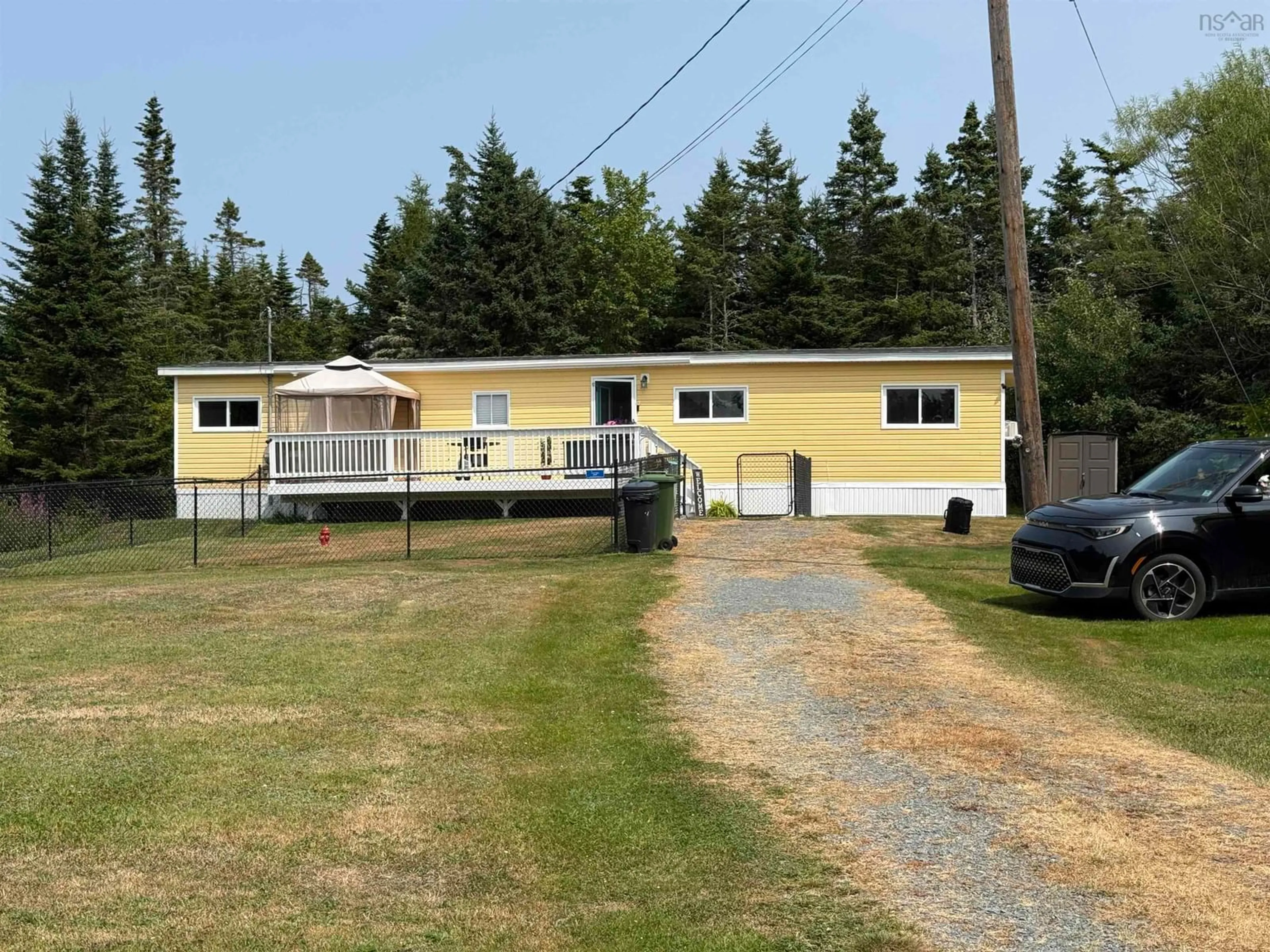 A pic from outside/outdoor area/front of a property/back of a property/a pic from drone, street for 825 East Jeddore Rd, East Jeddore Nova Scotia B0J 2L0