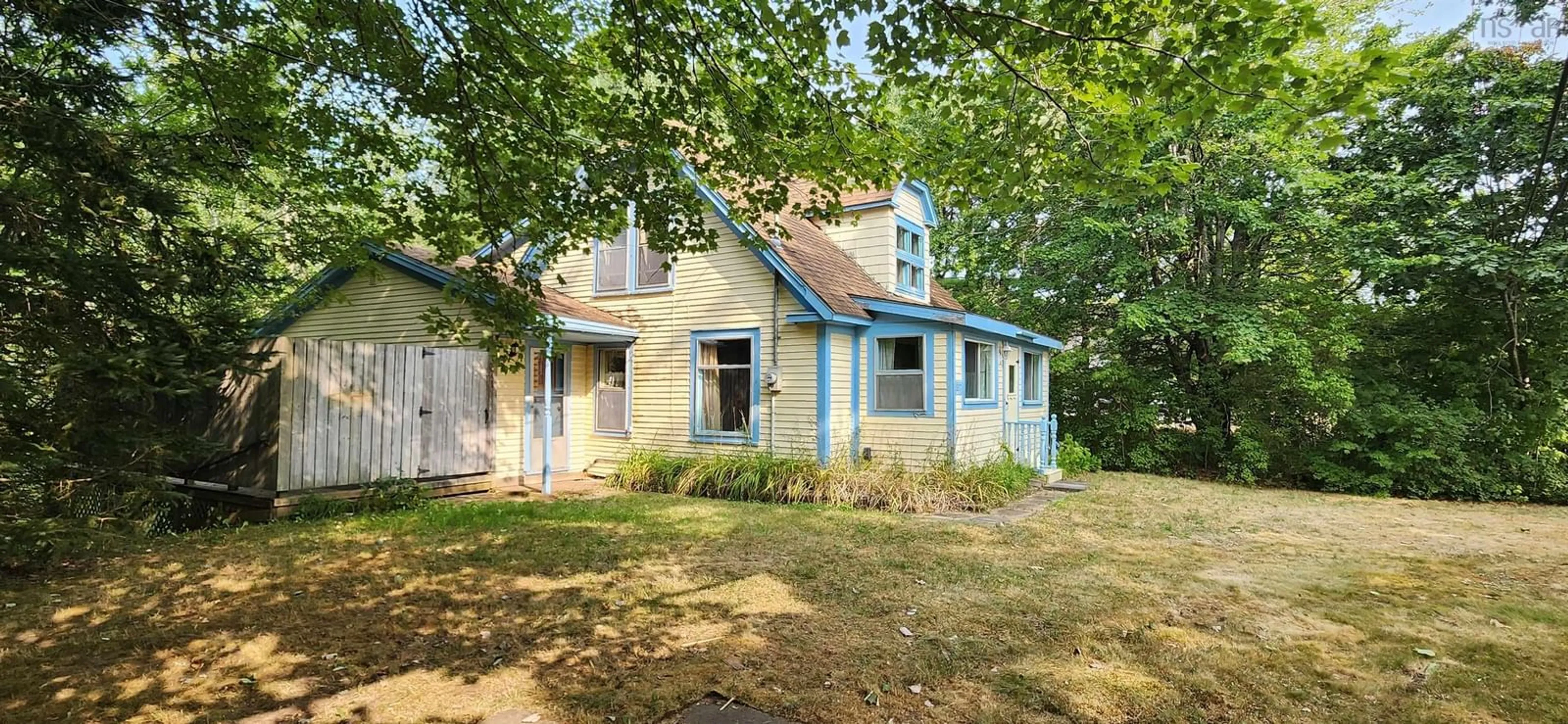 Home with vinyl exterior material, street for 887 Cambridge Rd, Cambridge Nova Scotia B0P 1G0