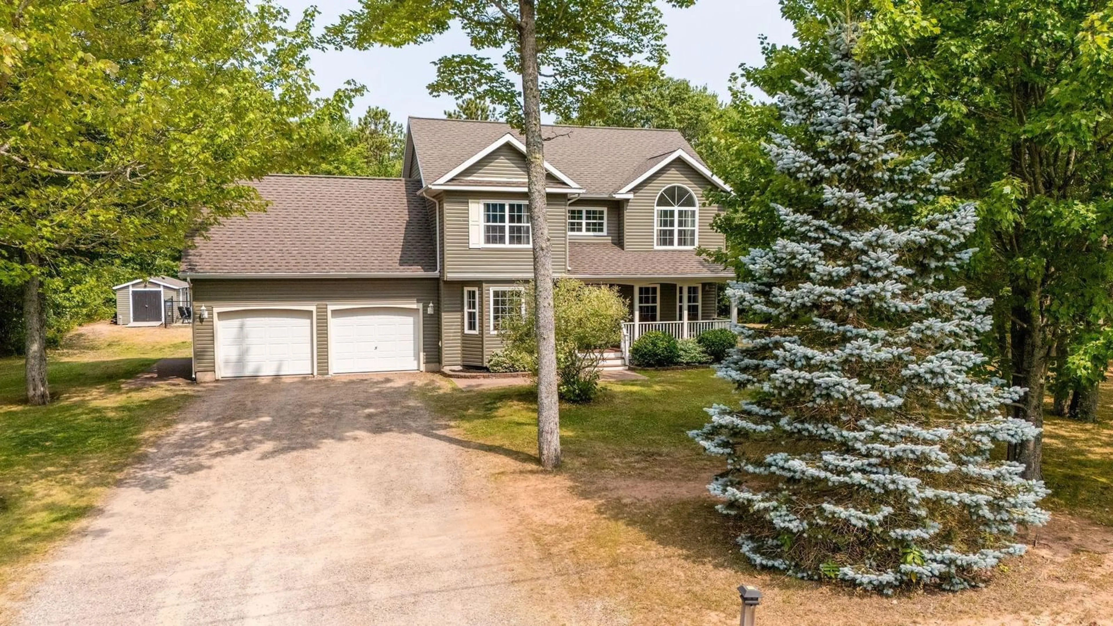 A pic from outside/outdoor area/front of a property/back of a property/a pic from drone, street for 2321 Loretta Ave, Coldbrook Nova Scotia B4R 1A7
