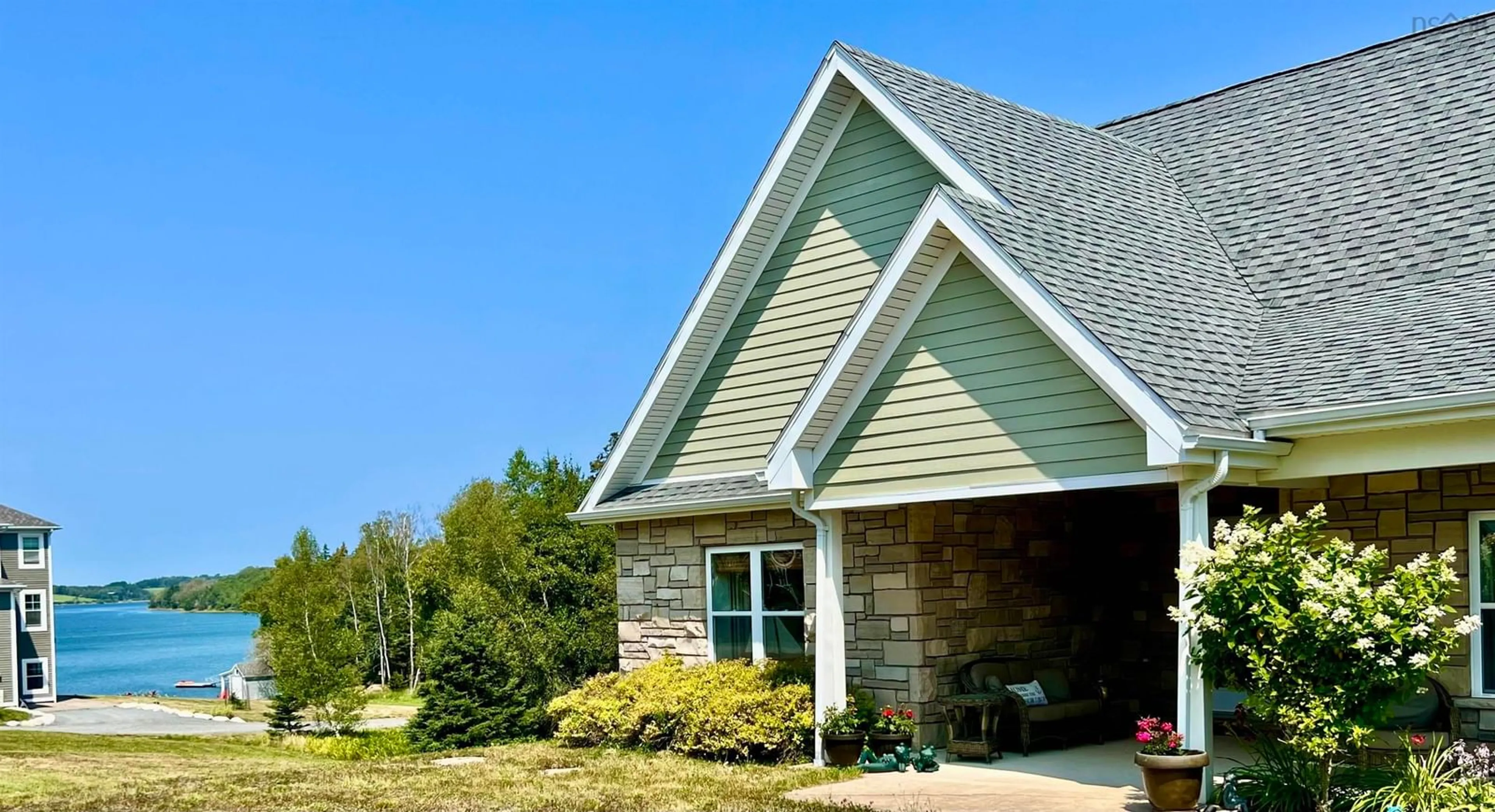 Home with vinyl exterior material, building for 114 Ocean Stone Dr, Garden Lots Nova Scotia B0J 2C0