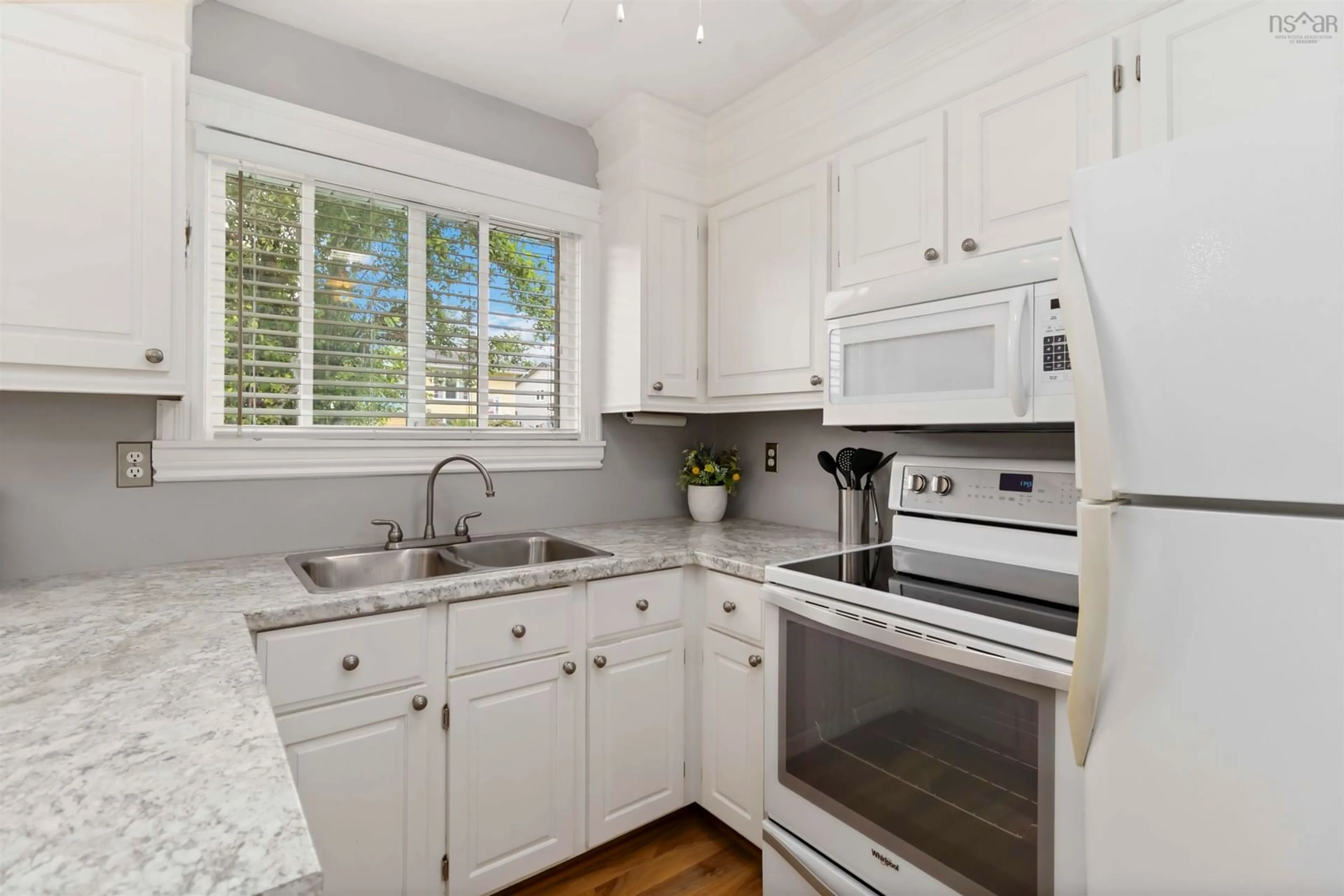 Standard kitchen, unknown for 269 Flying Cloud Dr, Cole Harbour Nova Scotia B2W 4V7