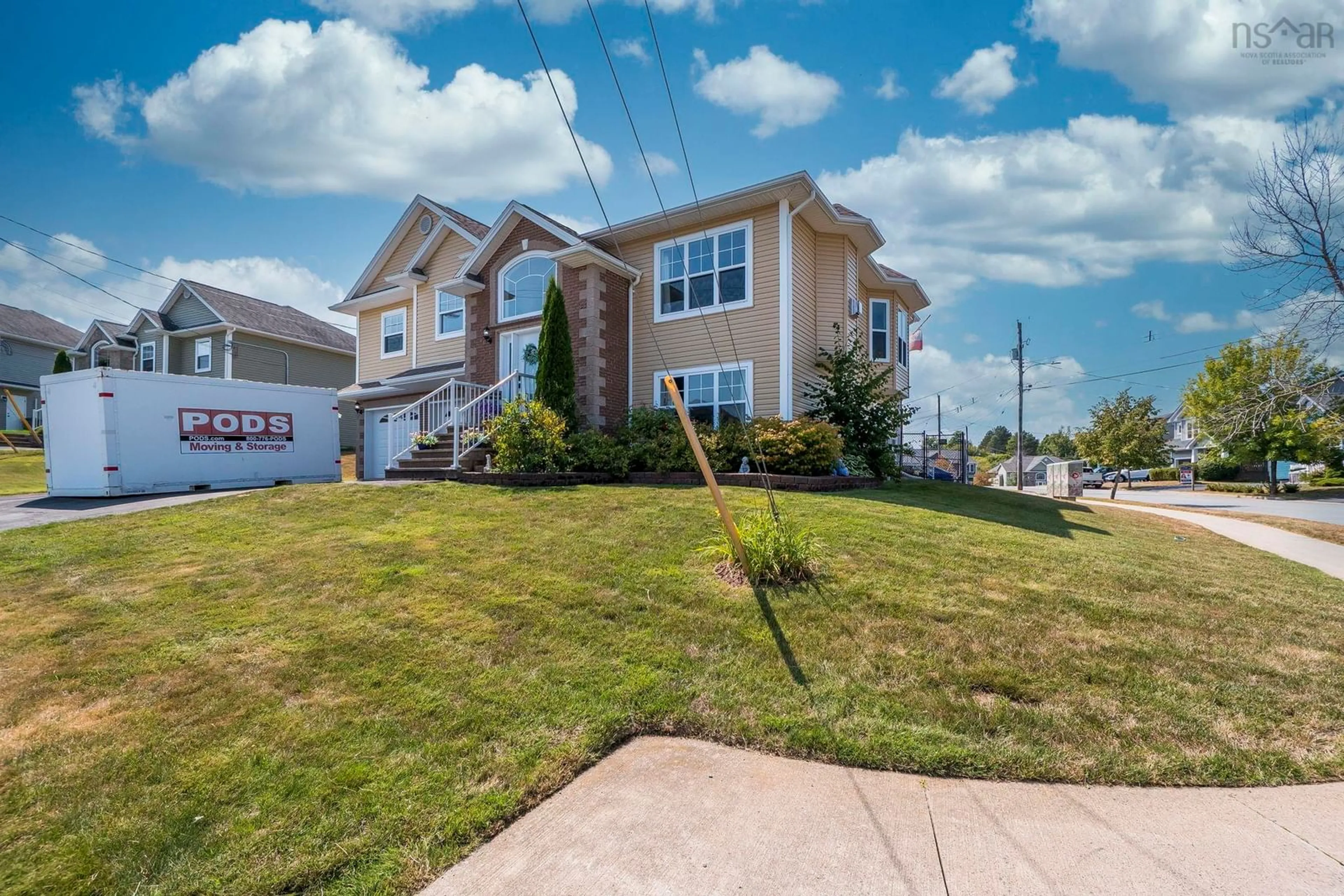 Home with vinyl exterior material, water/lake/river/ocean view for 5 Lucy Crt, Middle Sackville Nova Scotia B4E 0C8