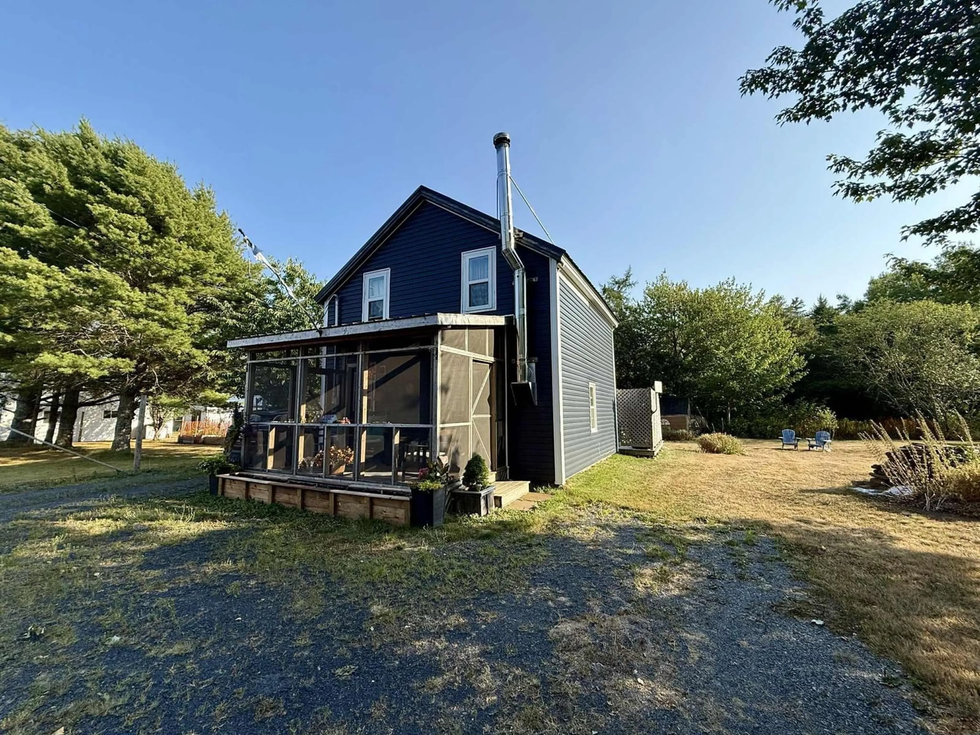 A pic from outside/outdoor area/front of a property/back of a property/a pic from drone, building for 280 Two Island Rd, Parrsboro Nova Scotia B0M 1S0