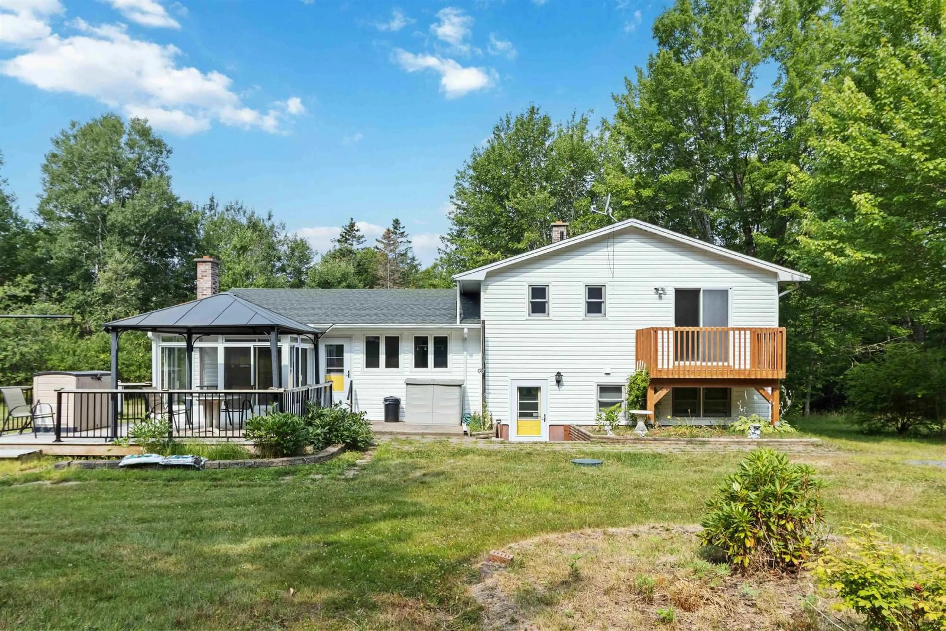Unknown for 1097 Bog Rd, Falmouth Nova Scotia B0P 1P0