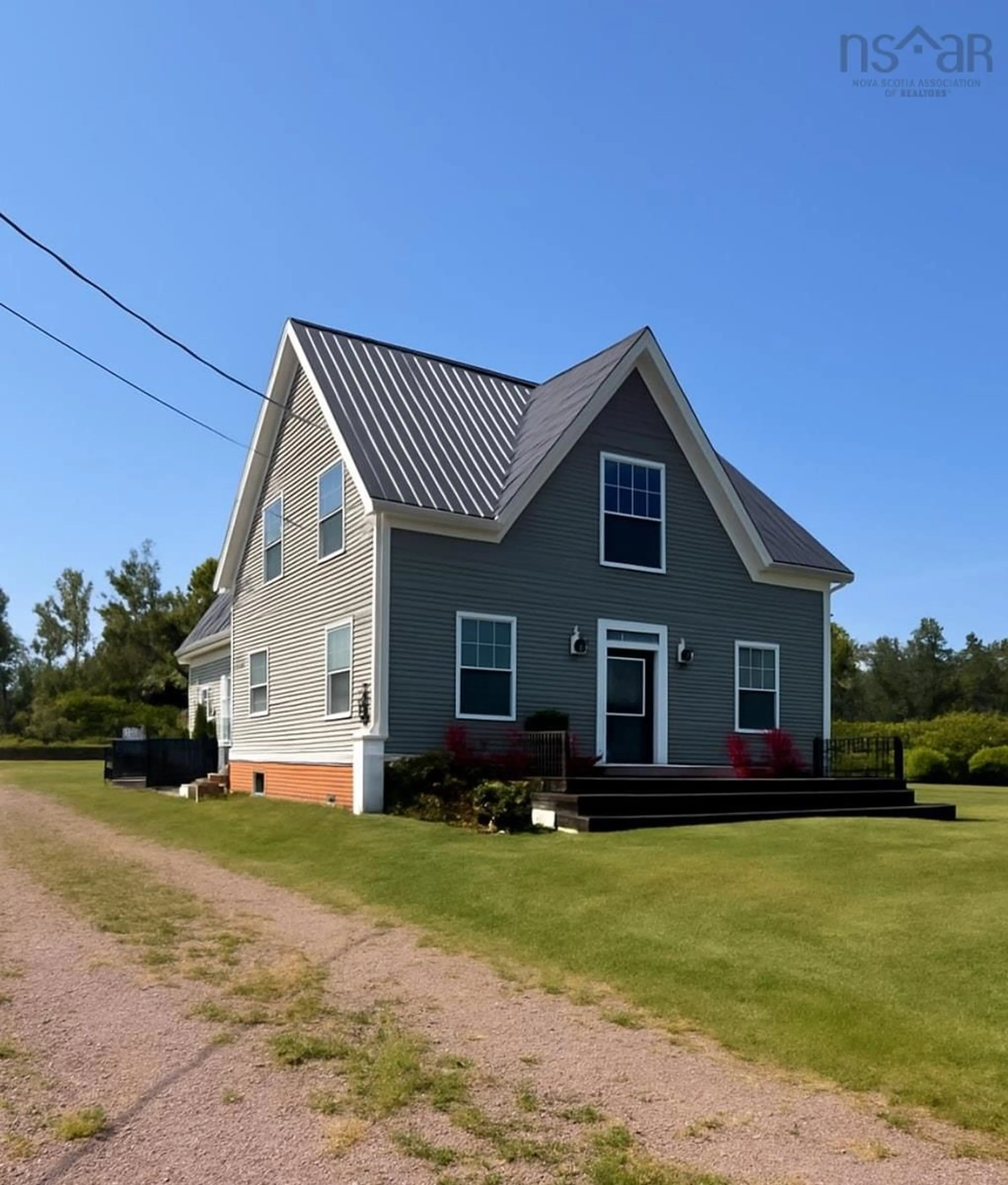 Home with vinyl exterior material, building for 8396 Highway 6, West Pugwash Nova Scotia B0K 1L0