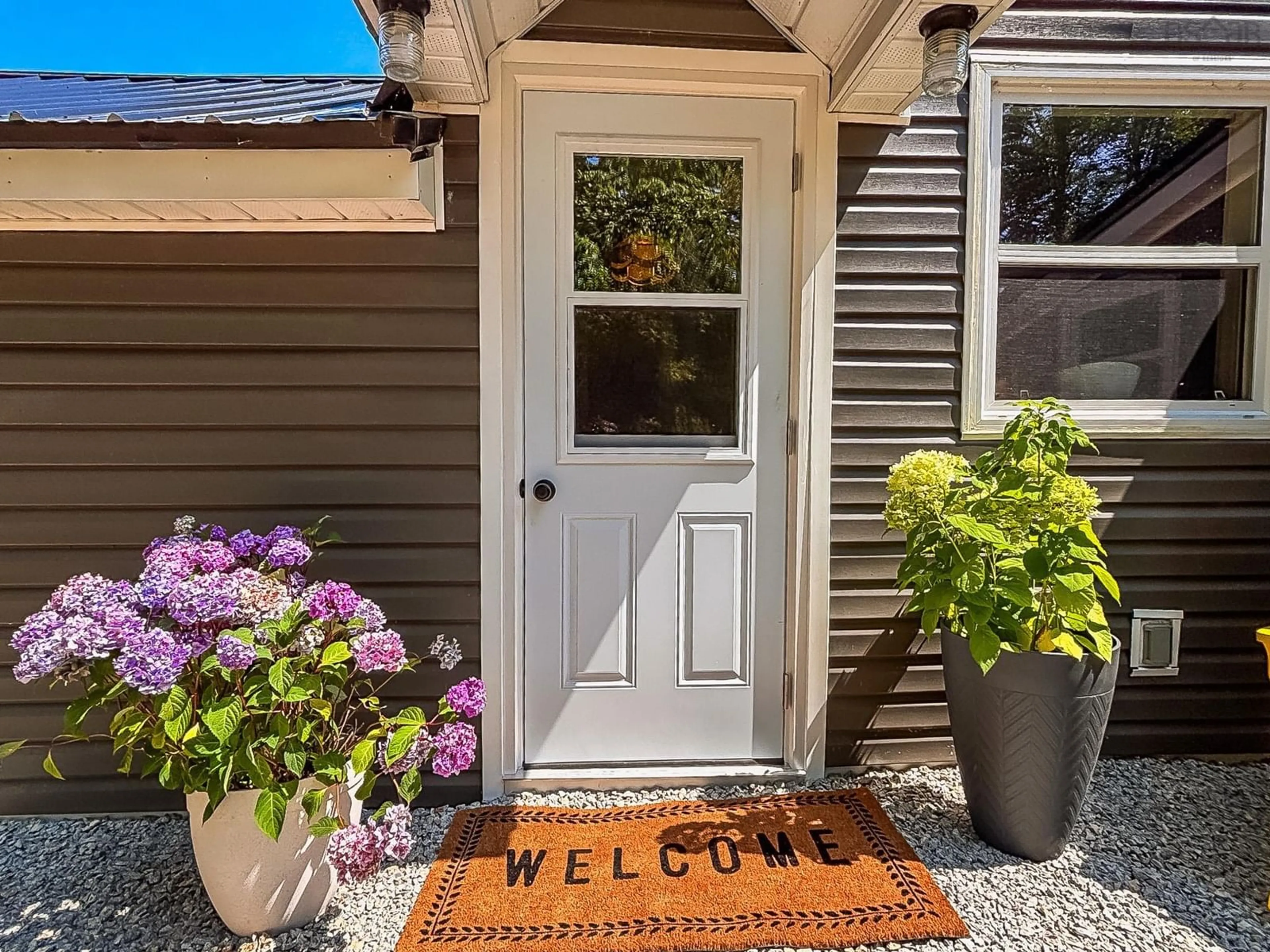 Indoor entryway for 34 Daniels Rd, North River Nova Scotia B0R 1E0
