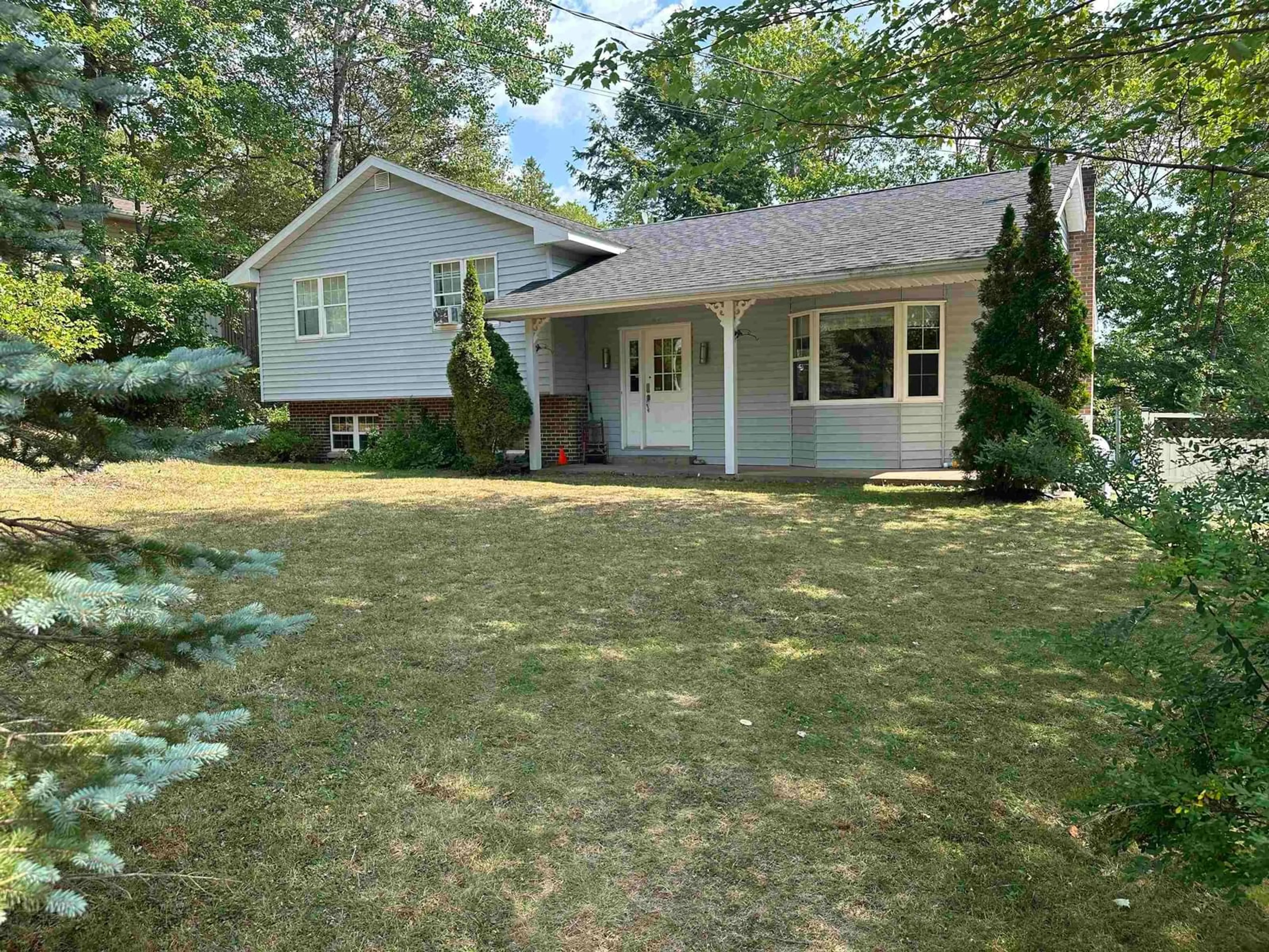 Home with vinyl exterior material, street for 240 Lesley St, Hilden Nova Scotia B0N 1C0