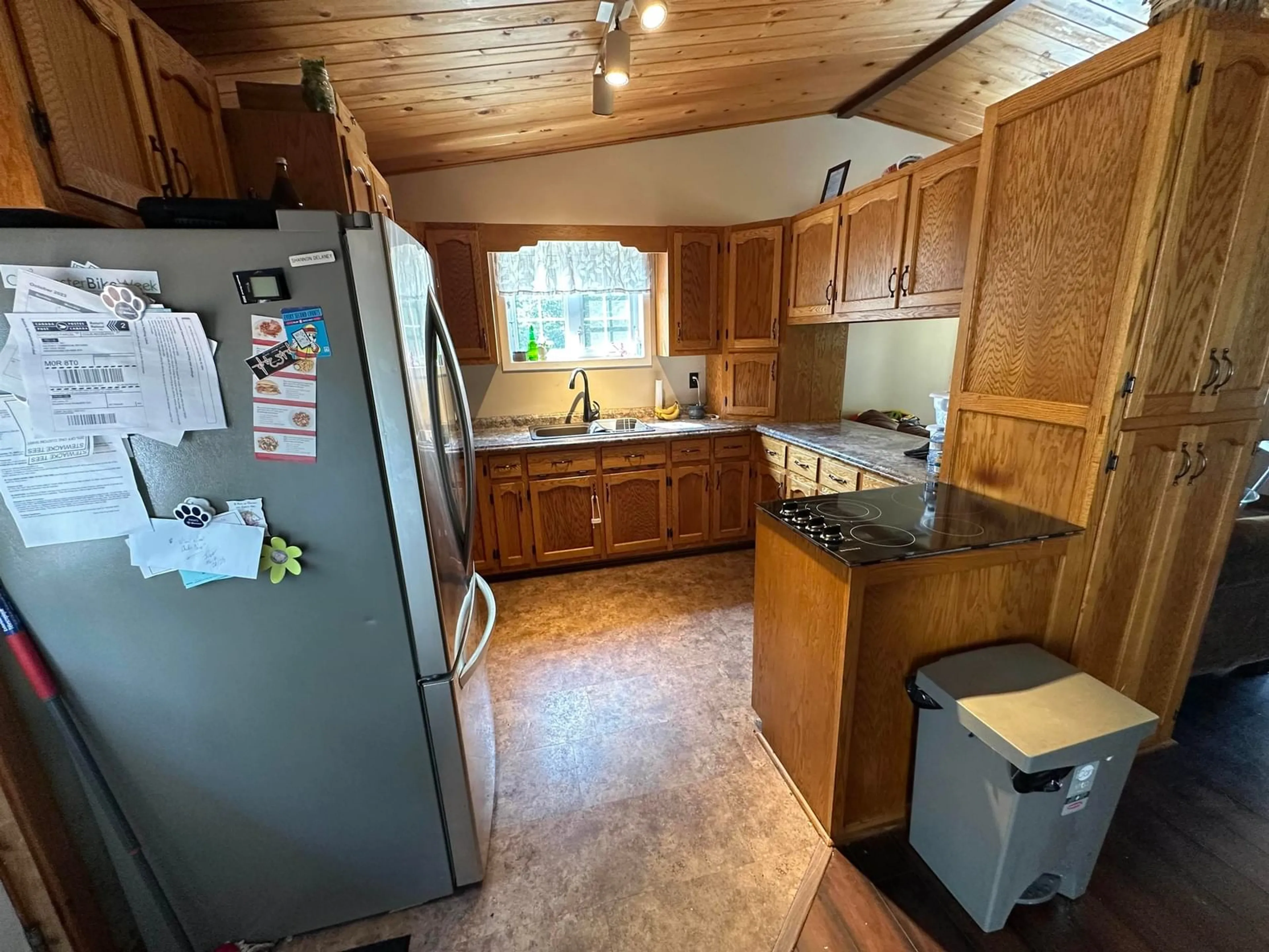 Standard kitchen, unknown for 240 Lesley St, Hilden Nova Scotia B0N 1C0