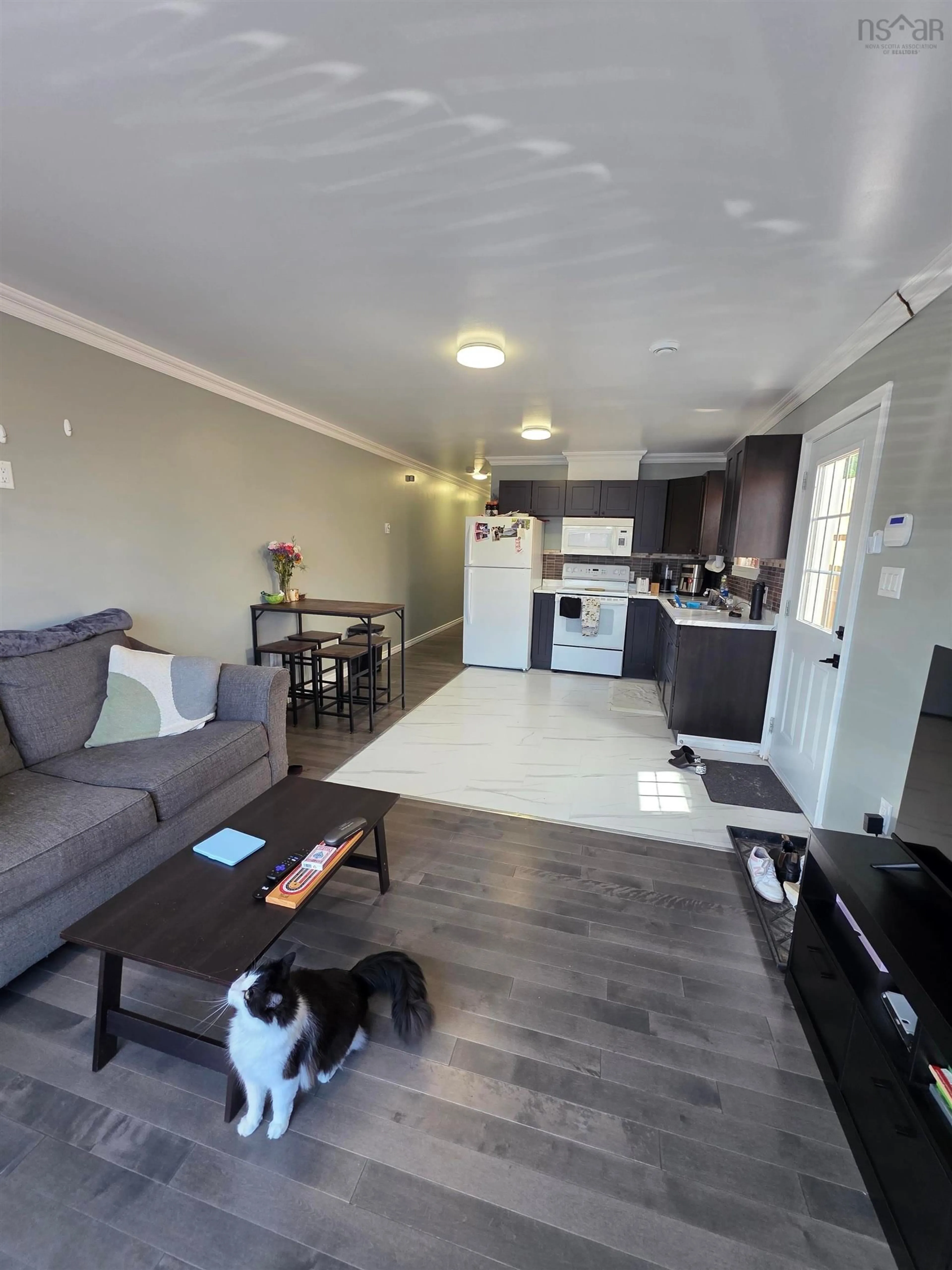 A pic of a room for 1138 1140 George St, Sydney Nova Scotia B1P 1N2