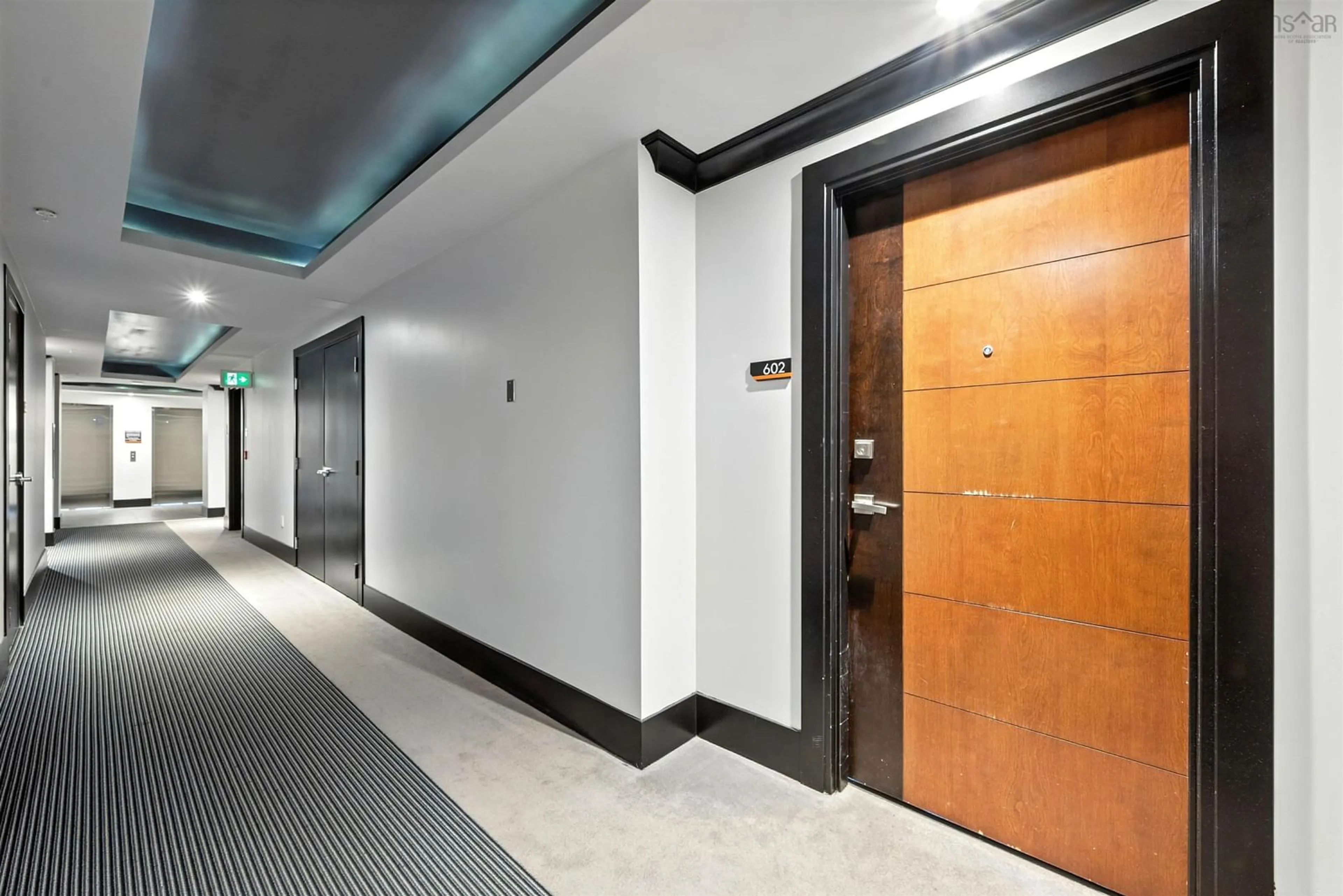 Indoor foyer for 3471 Dutch Village Rd #602, Halifax Nova Scotia B3N 0C7
