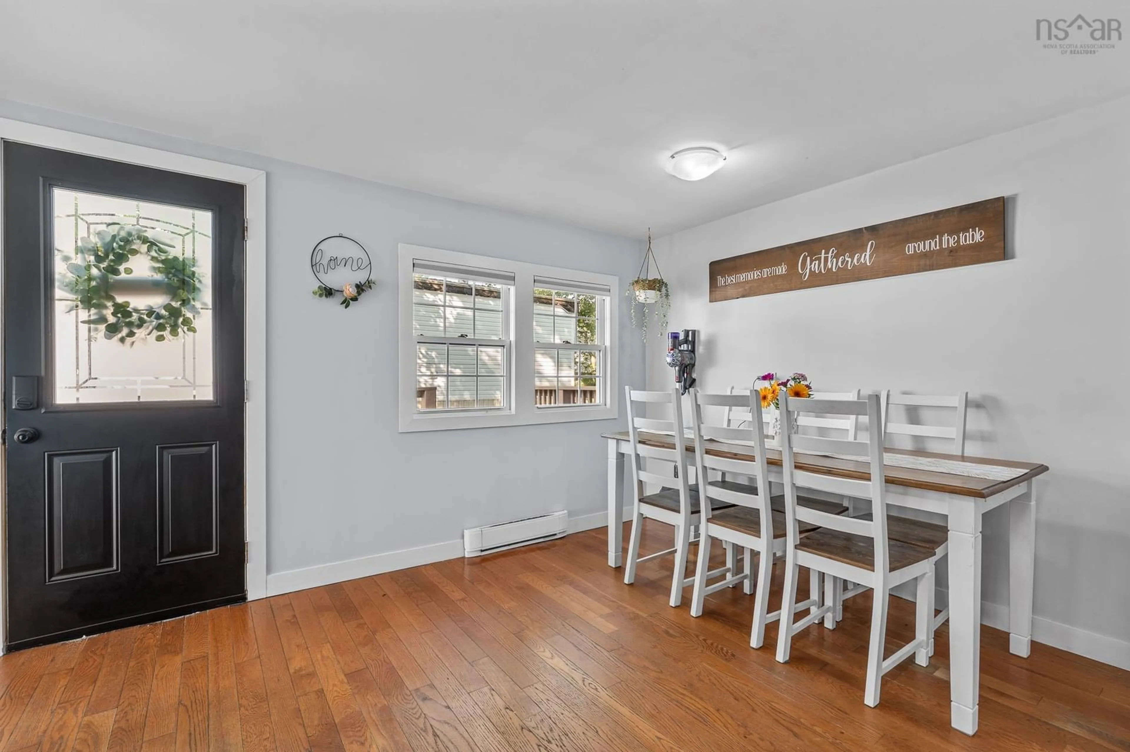 Dining room, wood/laminate floor for 829 Duggan Dr, Beaver Bank Nova Scotia B4E 1L4