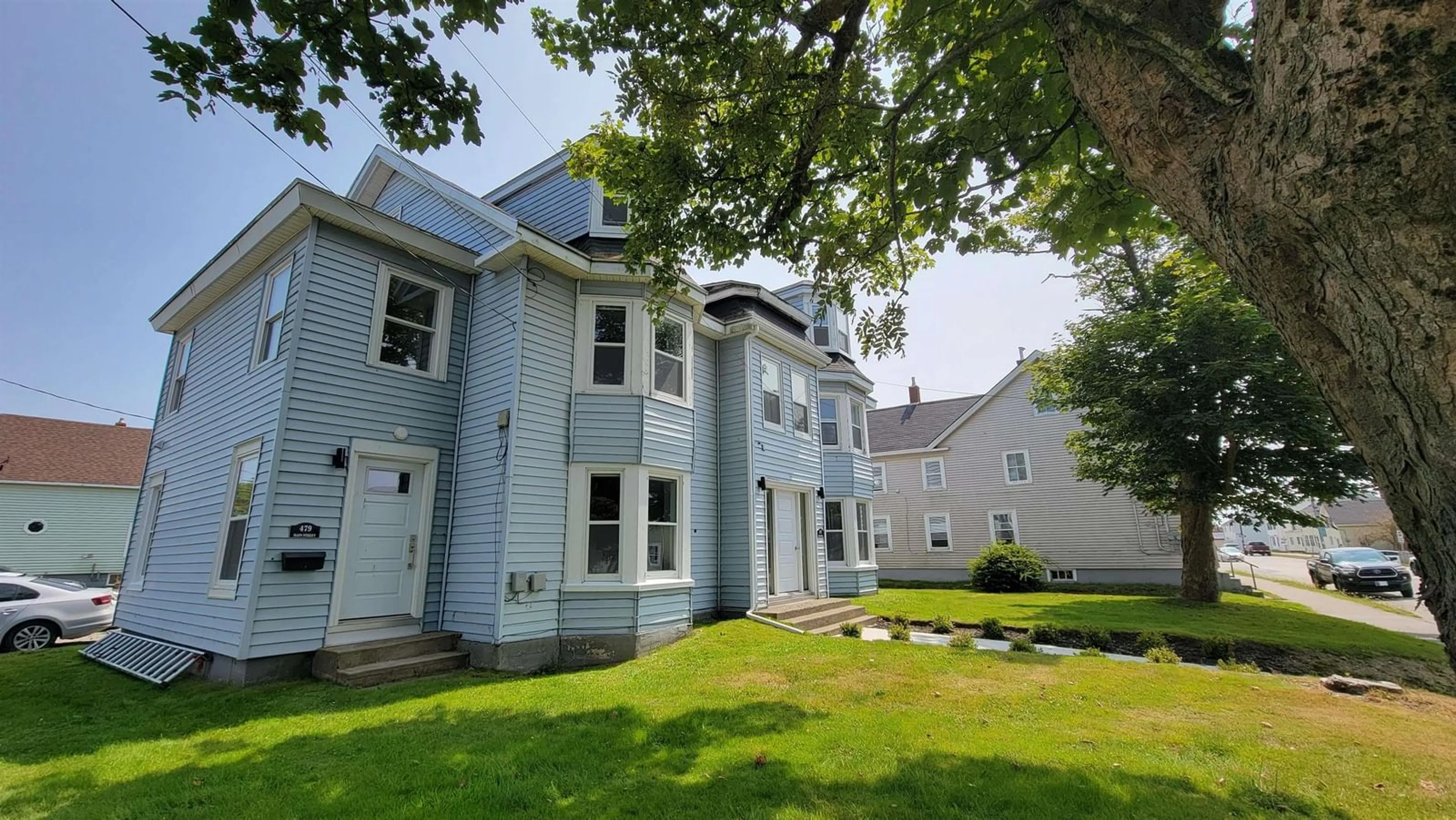 A pic from outside/outdoor area/front of a property/back of a property/a pic from drone, street for 477-479 Main St, Yarmouth Nova Scotia B5A 1H2