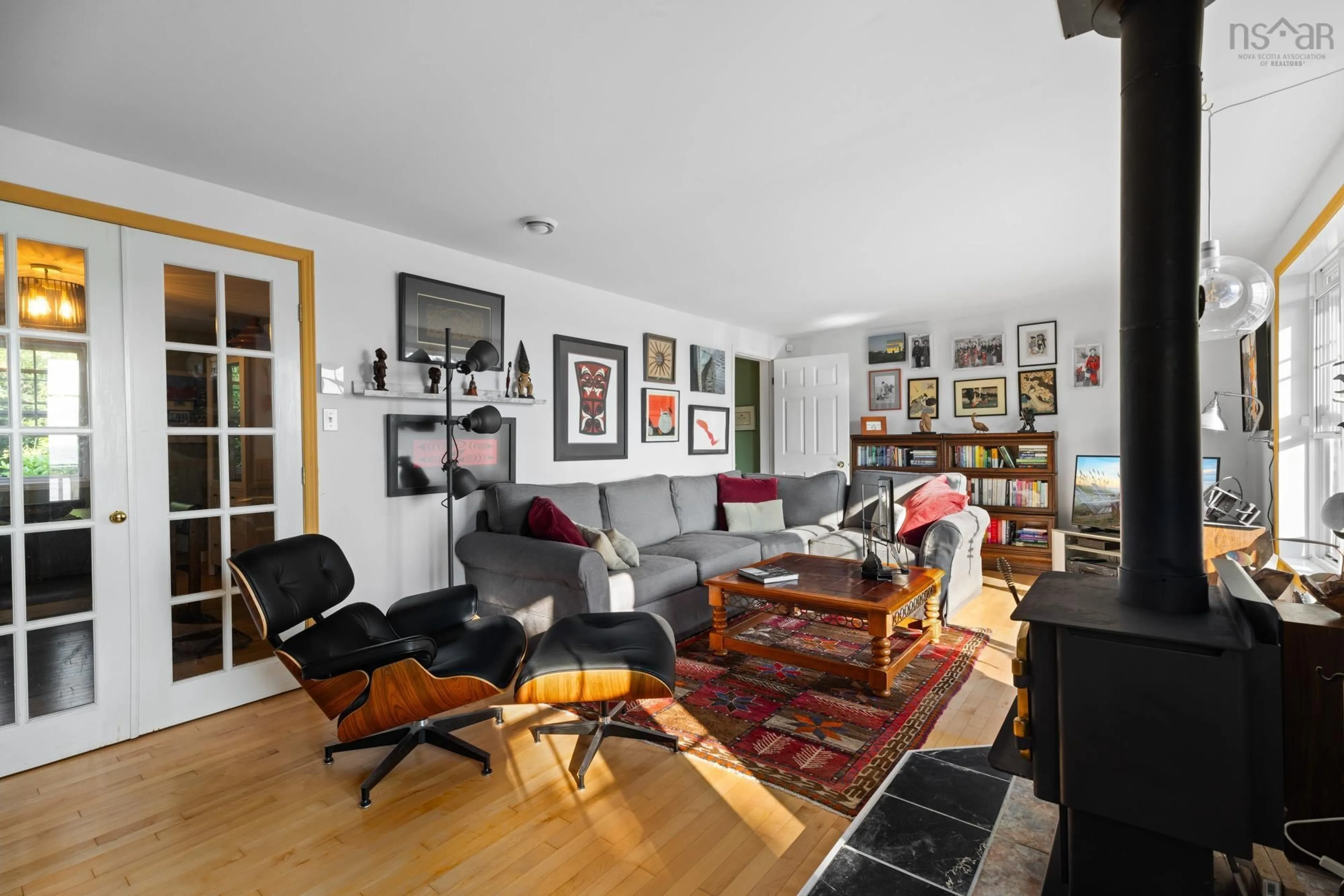Living room with furniture, unknown for 8748 Peggys Cove Rd, Indian Harbour Nova Scotia B3Z 3P3