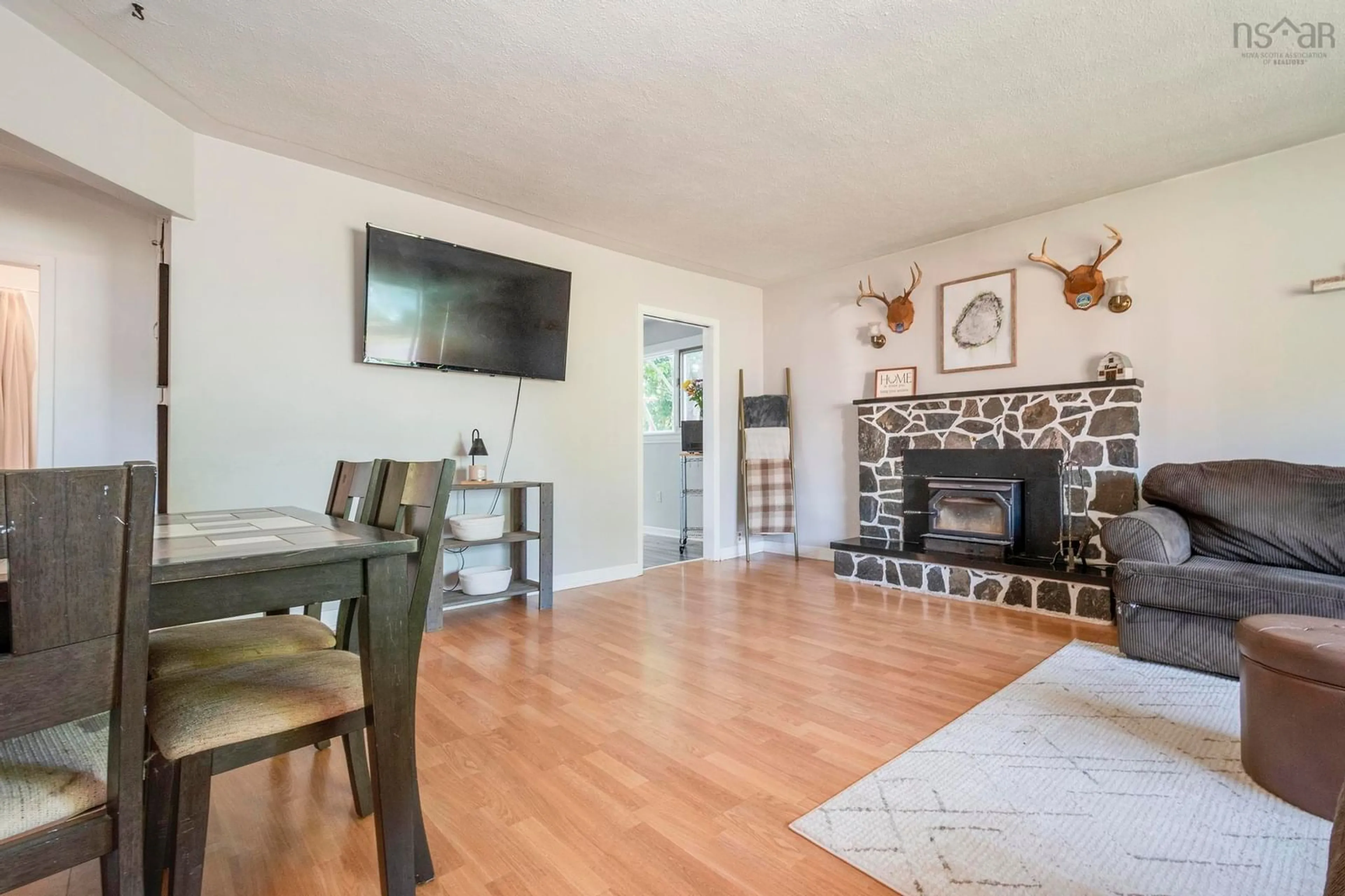 Living room with furniture, wood/laminate floor for 251 Town Rd, Falmouth Nova Scotia B0P 1L0