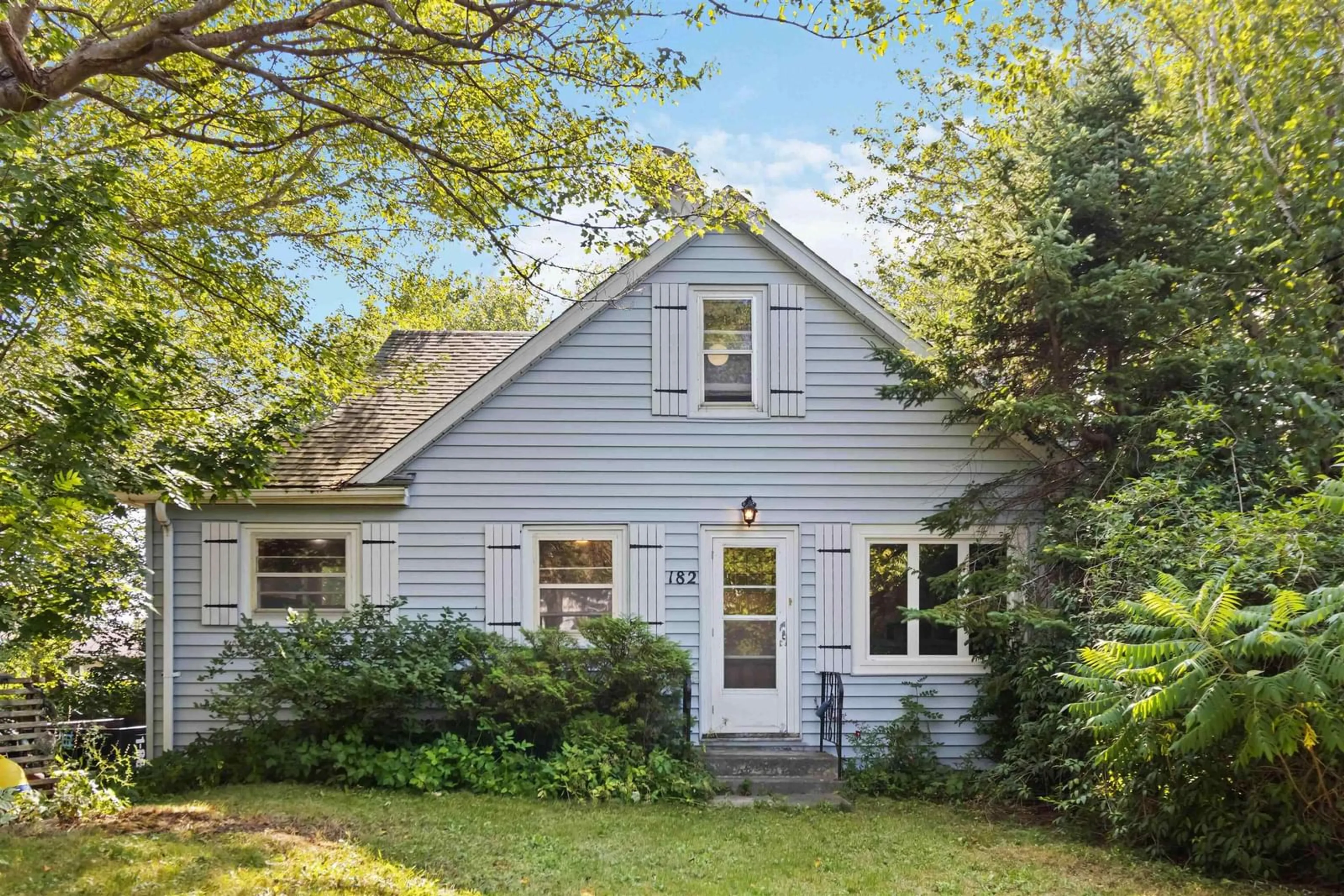 Home with vinyl exterior material, street for 182 Caledonia Rd, Dartmouth Nova Scotia B2X 1L4