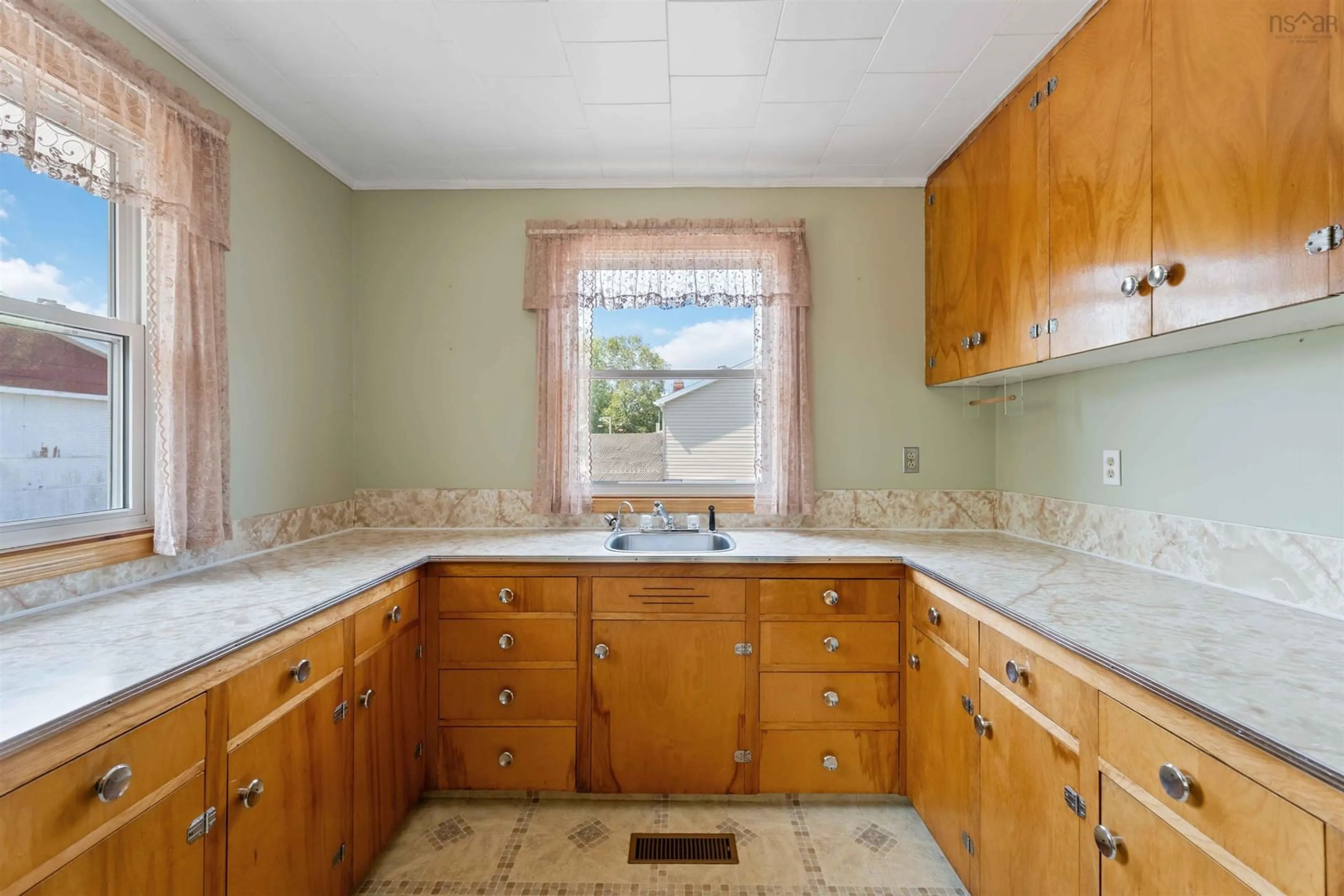Standard kitchen, ceramic/tile floor for 142 Old Halifax Rd, Three Mile Plains Nova Scotia B0N 2T0