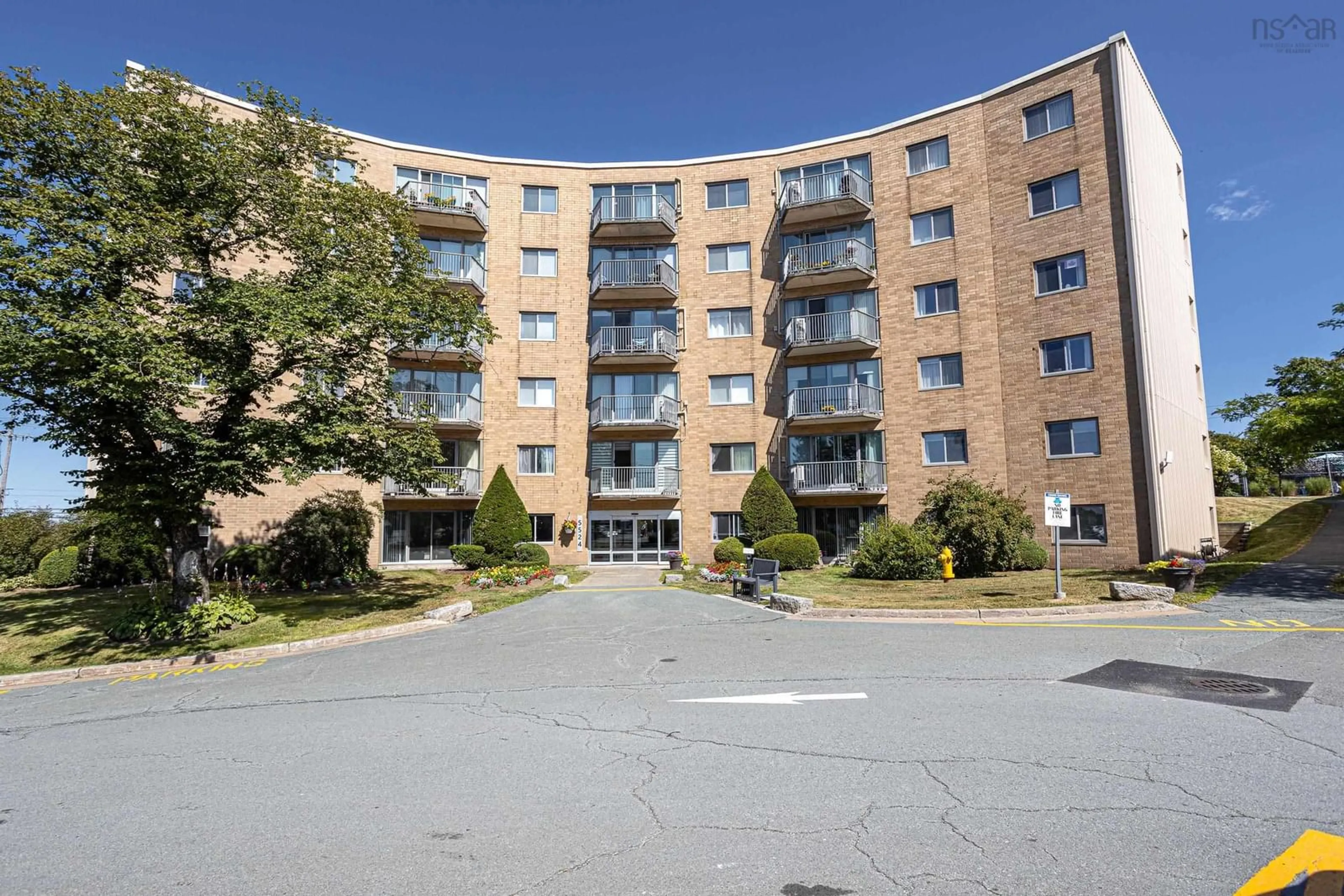 Patio, building for 5524 Heatherwood #201, Halifax Nova Scotia B3K 5N7