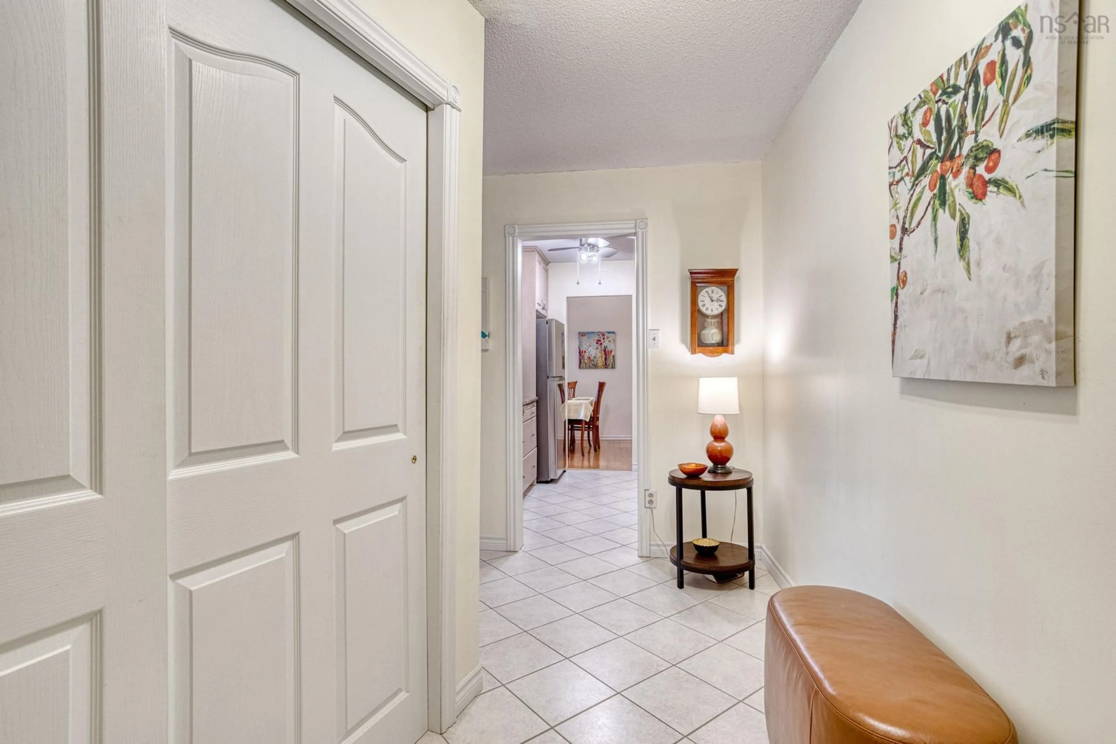 Indoor entryway for 5524 Heatherwood #201, Halifax Nova Scotia B3K 5N7